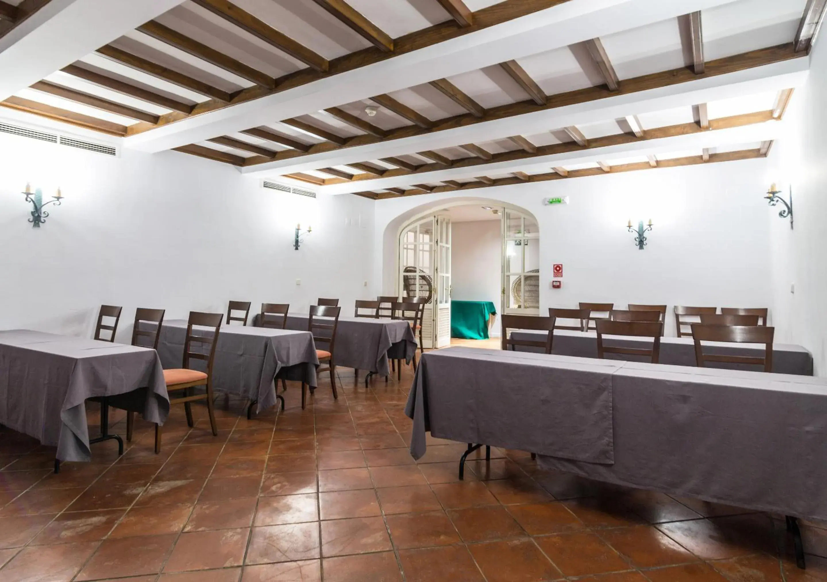 Meeting/conference room, Restaurant/Places to Eat in Hotel Plateria by Prima Collection