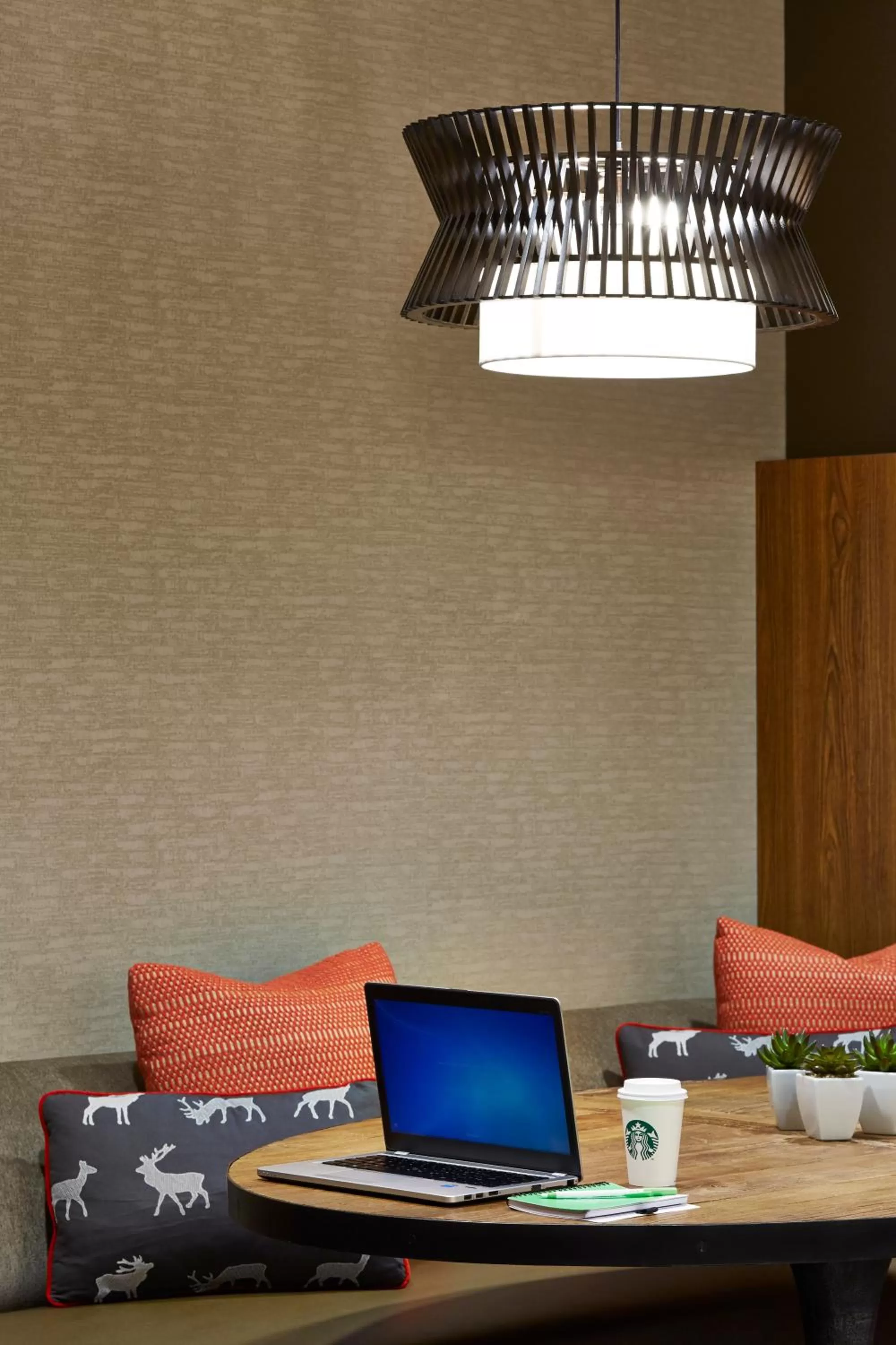 Communal lounge/ TV room in Courtyard by Marriott Lake George