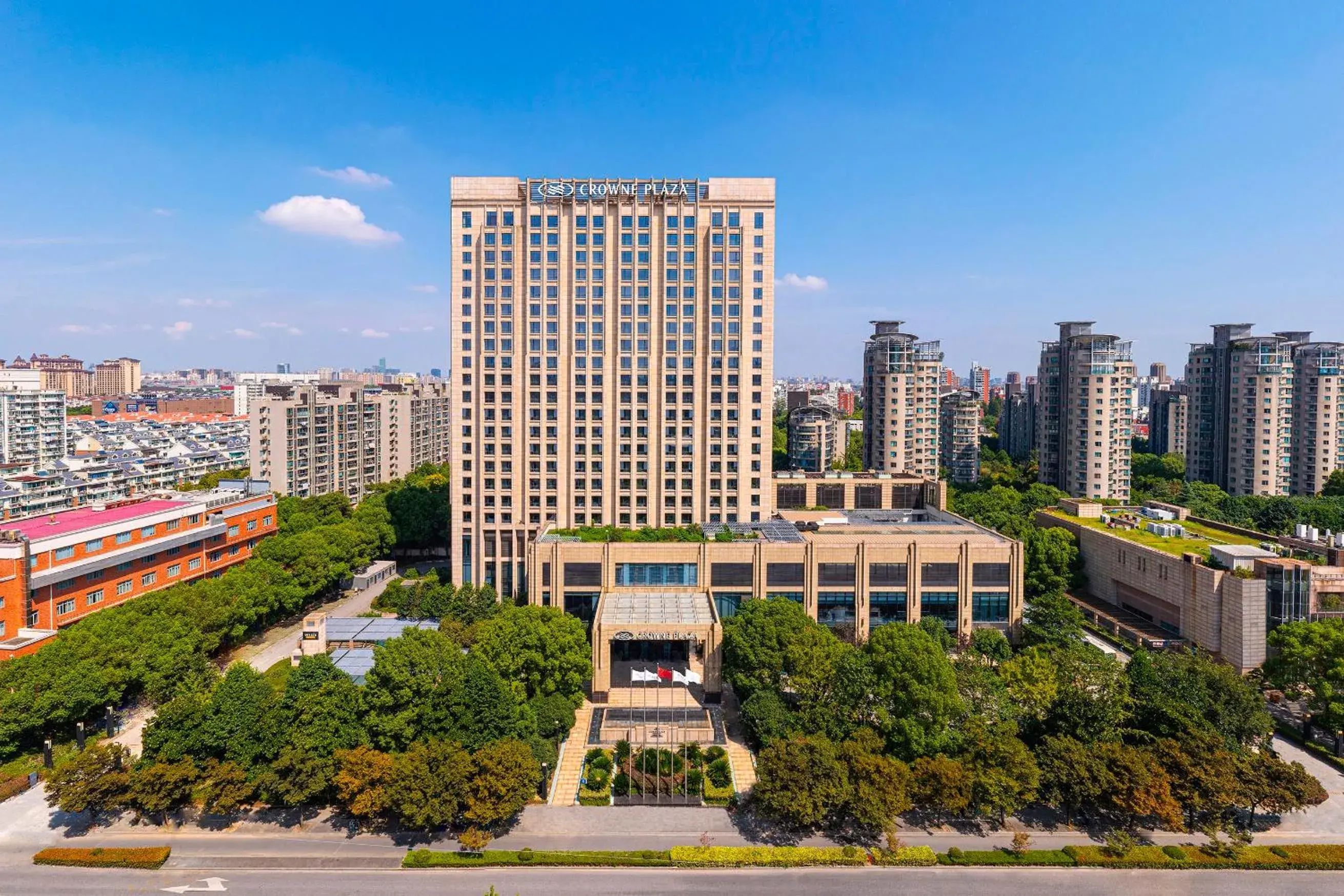 Property building in Crowne Plaza Shanghai Jinxiu by IHG Property building in Crowne Plaza Shanghai Jinxiu by IHG