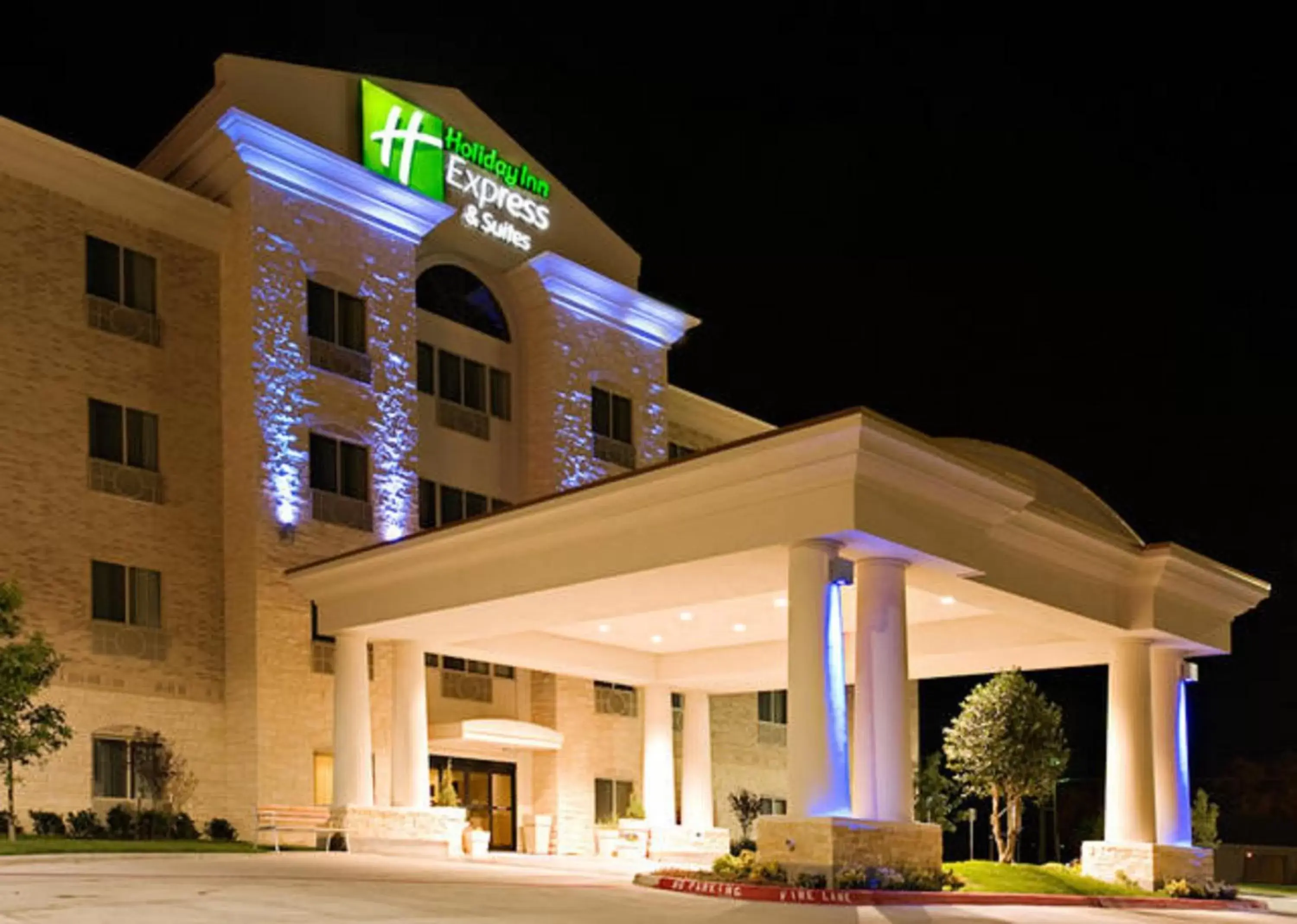 Property building in Holiday Inn Express Hotel and Suites Borger, an IHG Hotel