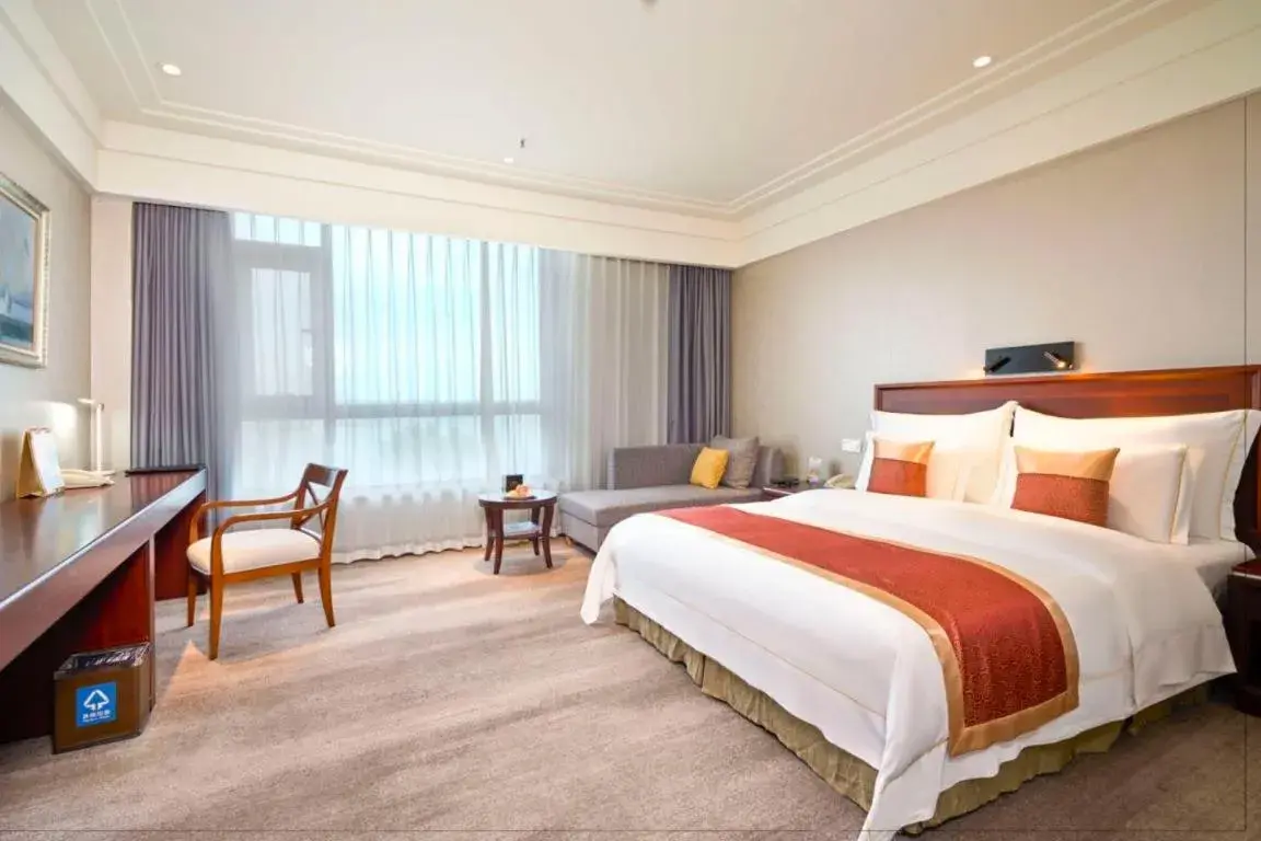 Photo of the whole room in Tongli Lakeview Hotel