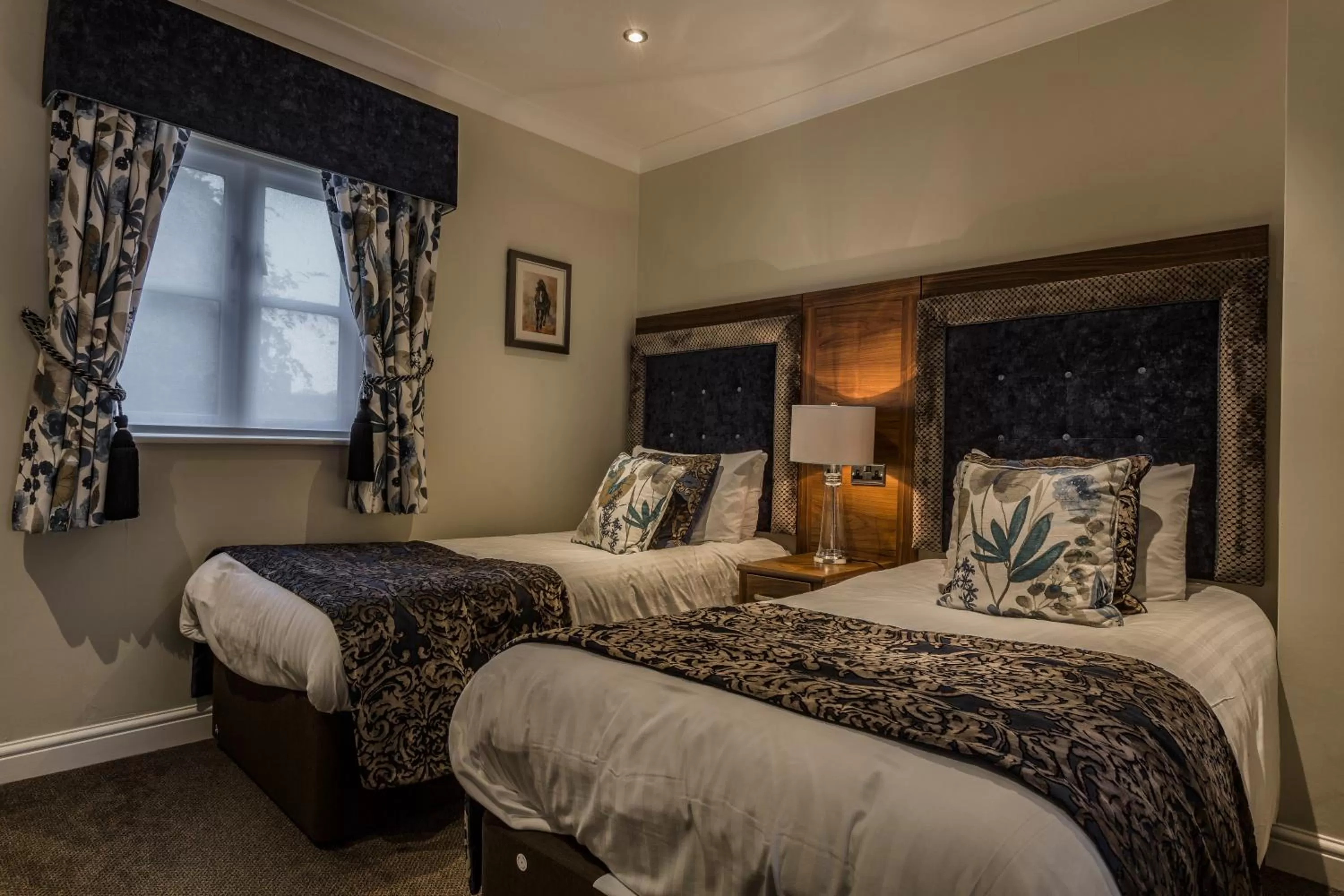 Bedroom, Bed in The Admiral Rodney Hotel, Horncastle, Lincolnshire - The Coaching Inn Group