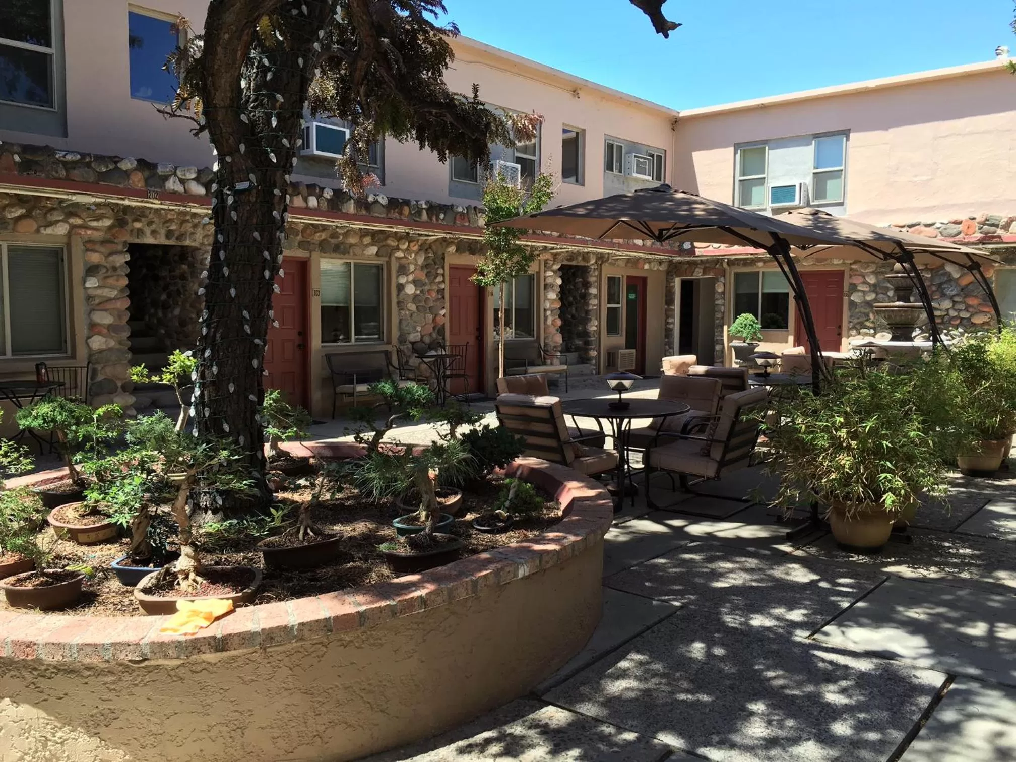 Property building in Iron Horse Inn