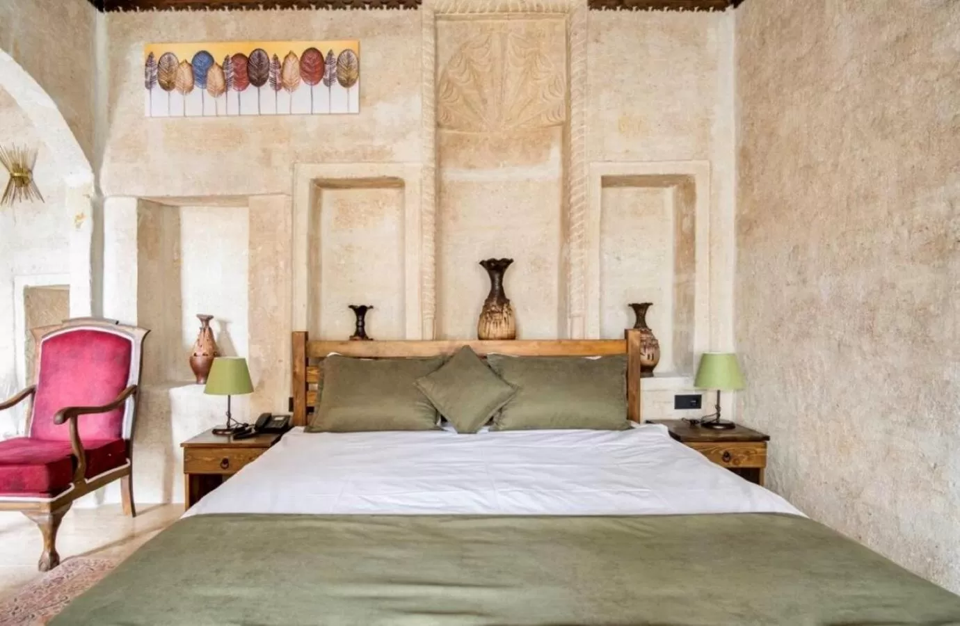 Photo of the whole room, Bed in Uzay Cave Suite Hotel