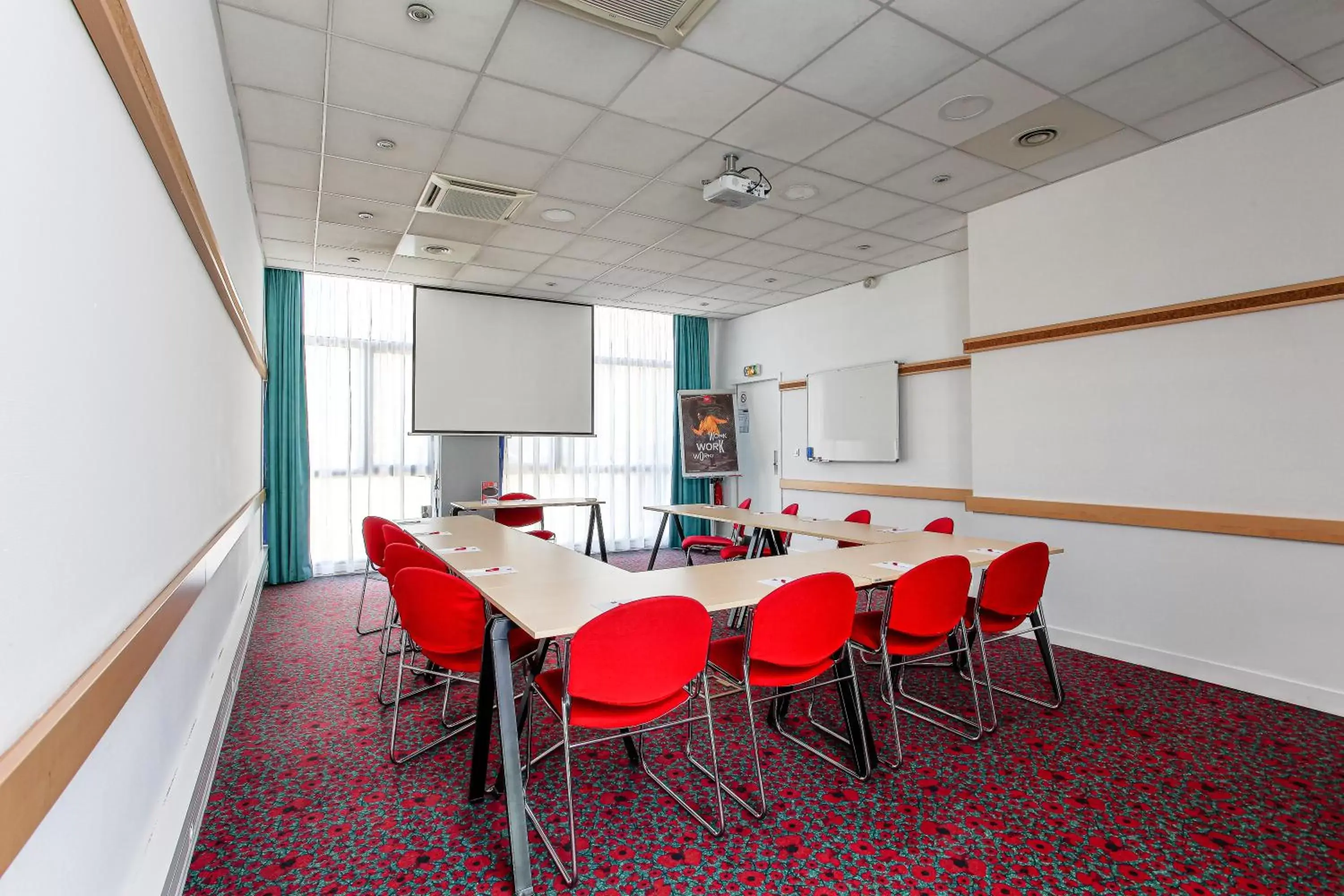 Meeting/conference room in ibis Marseille Centre Gare Saint Charles