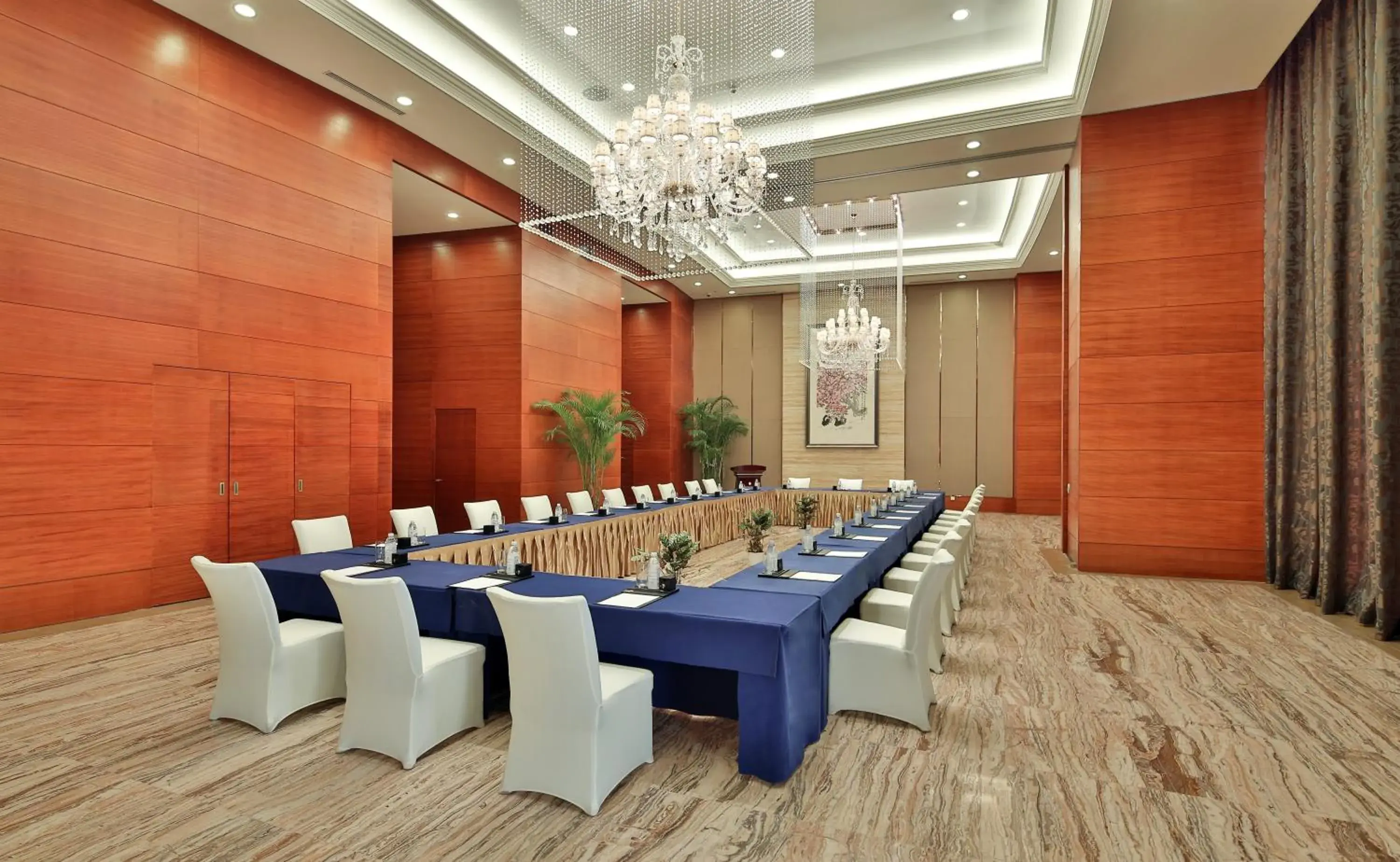 Meeting/conference room in InterContinental Sancha Lake, an IHG Hotel