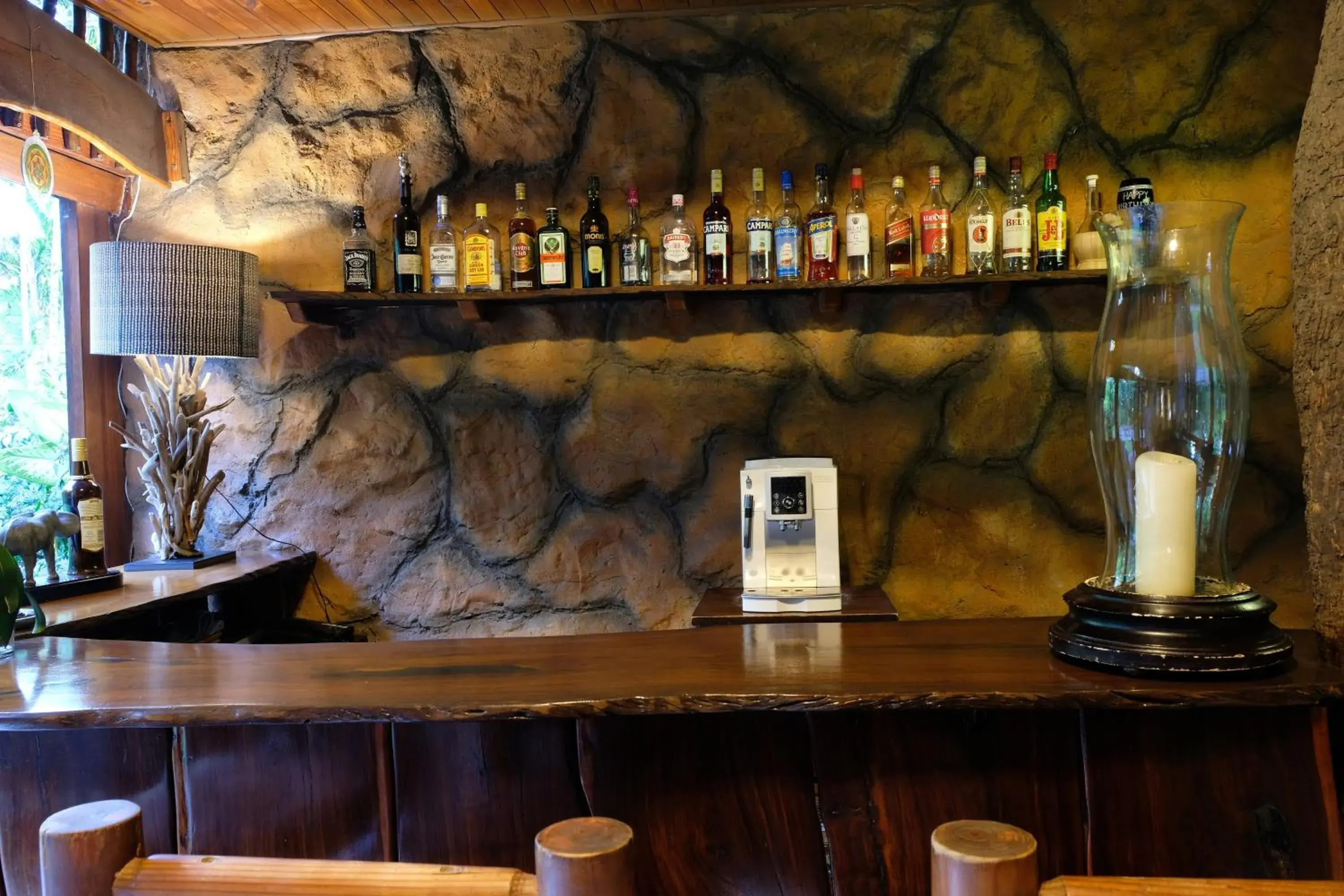 Lounge or bar in Kaia Tani