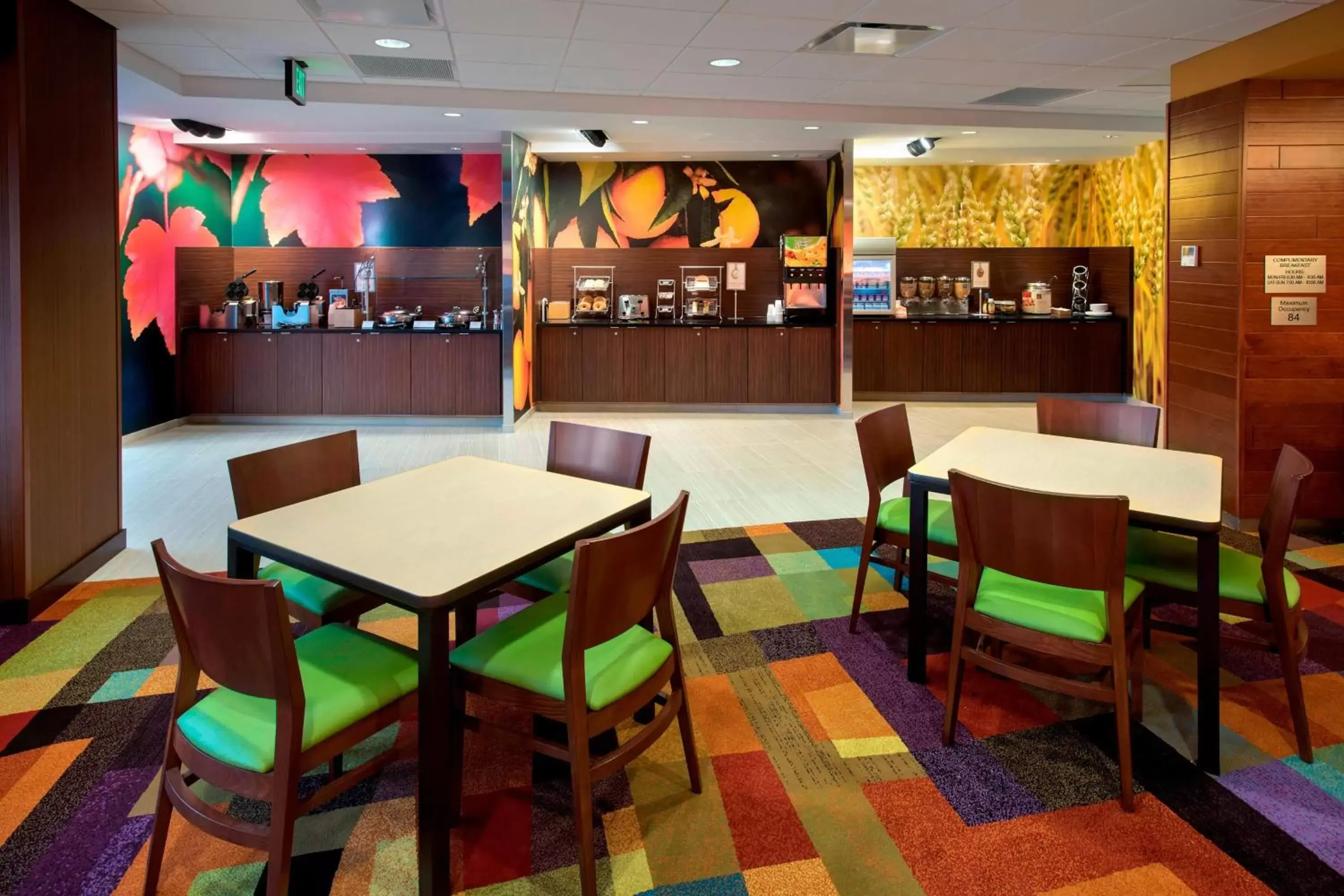 Breakfast, Restaurant/Places to Eat in Fairfield Inn & Suites by Marriott Syracuse Carrier Circle