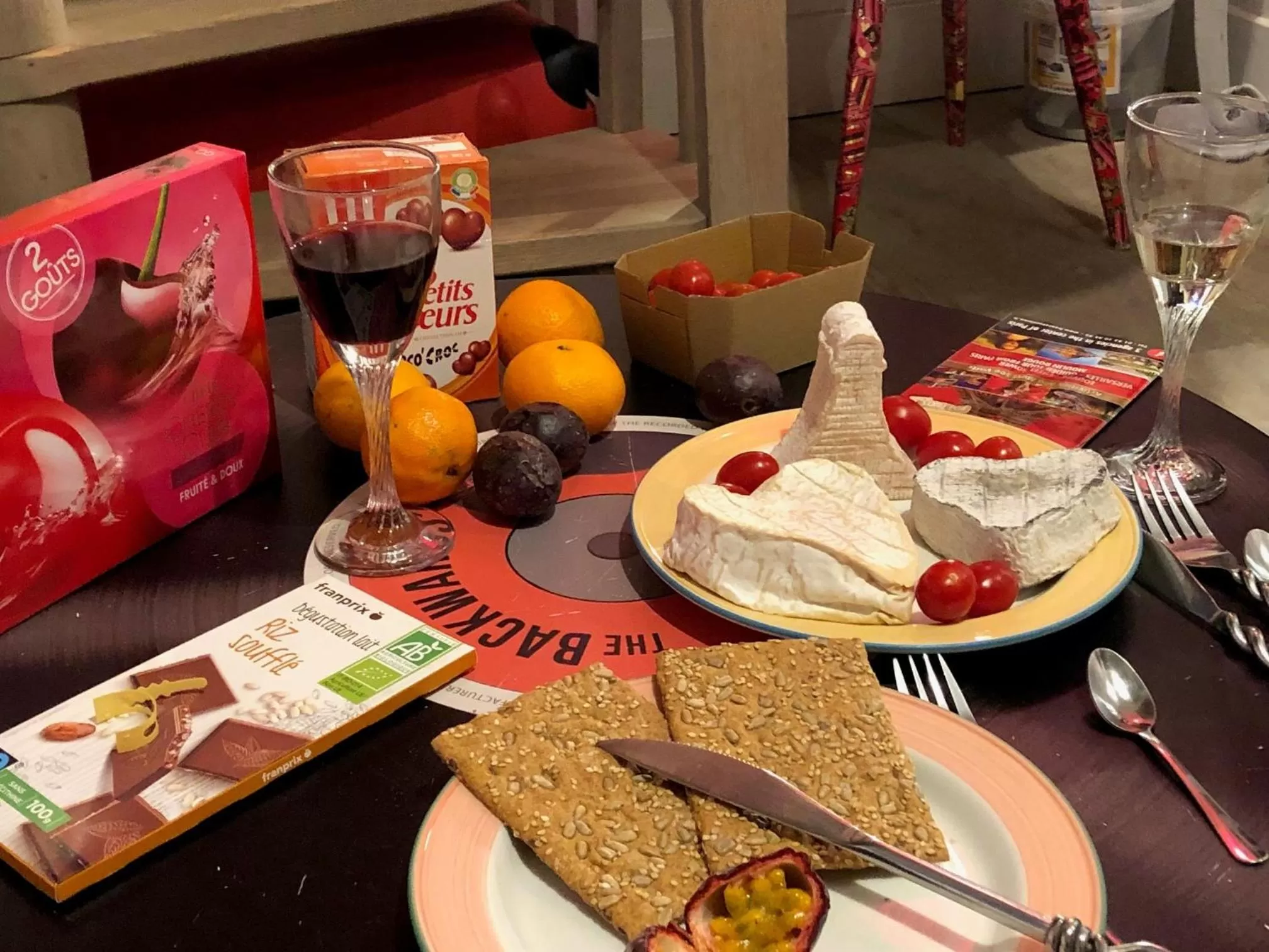 Food and drinks in Le Pavillon Hotel