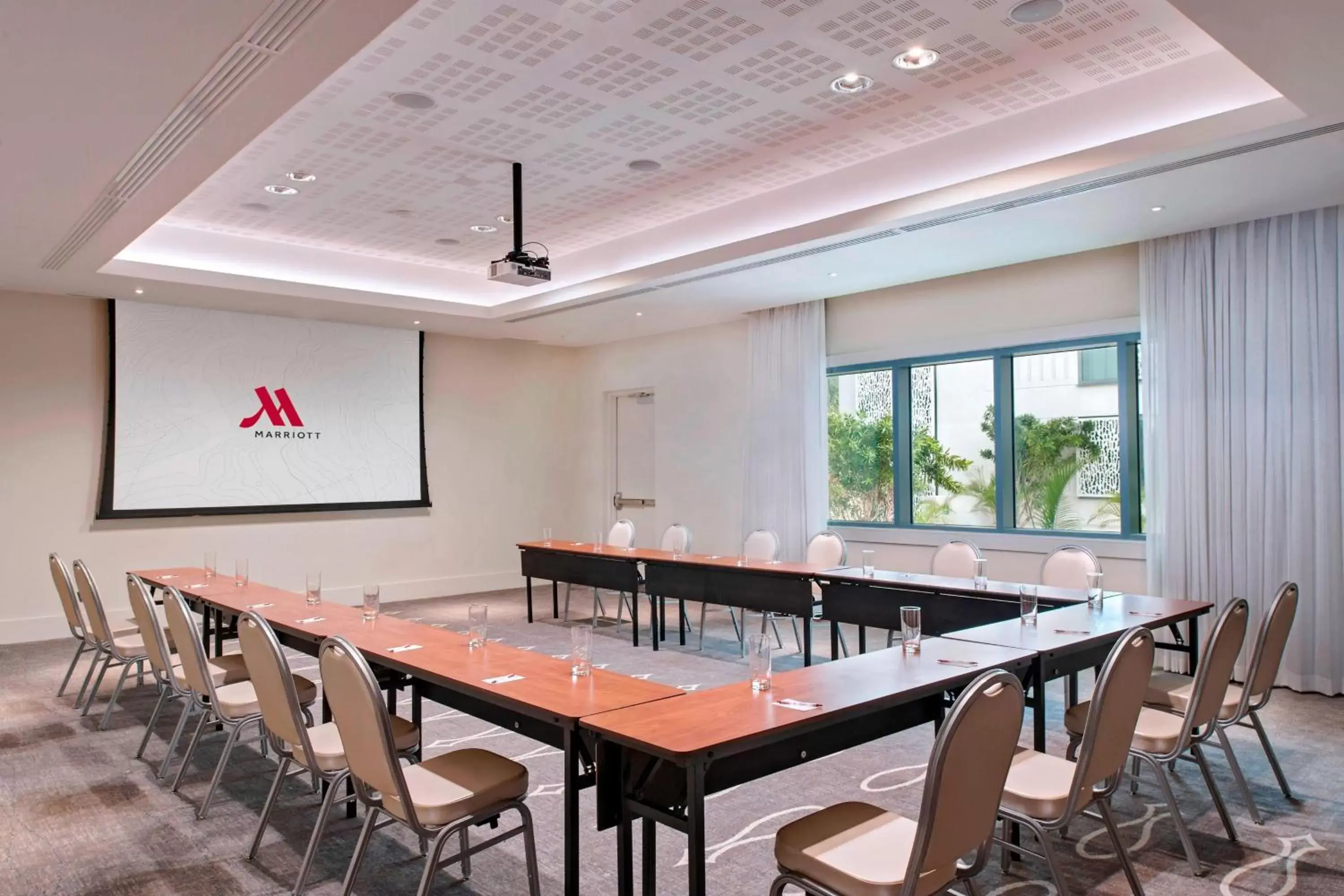 Meeting/conference room in Marriott Port-au-Prince Hotel