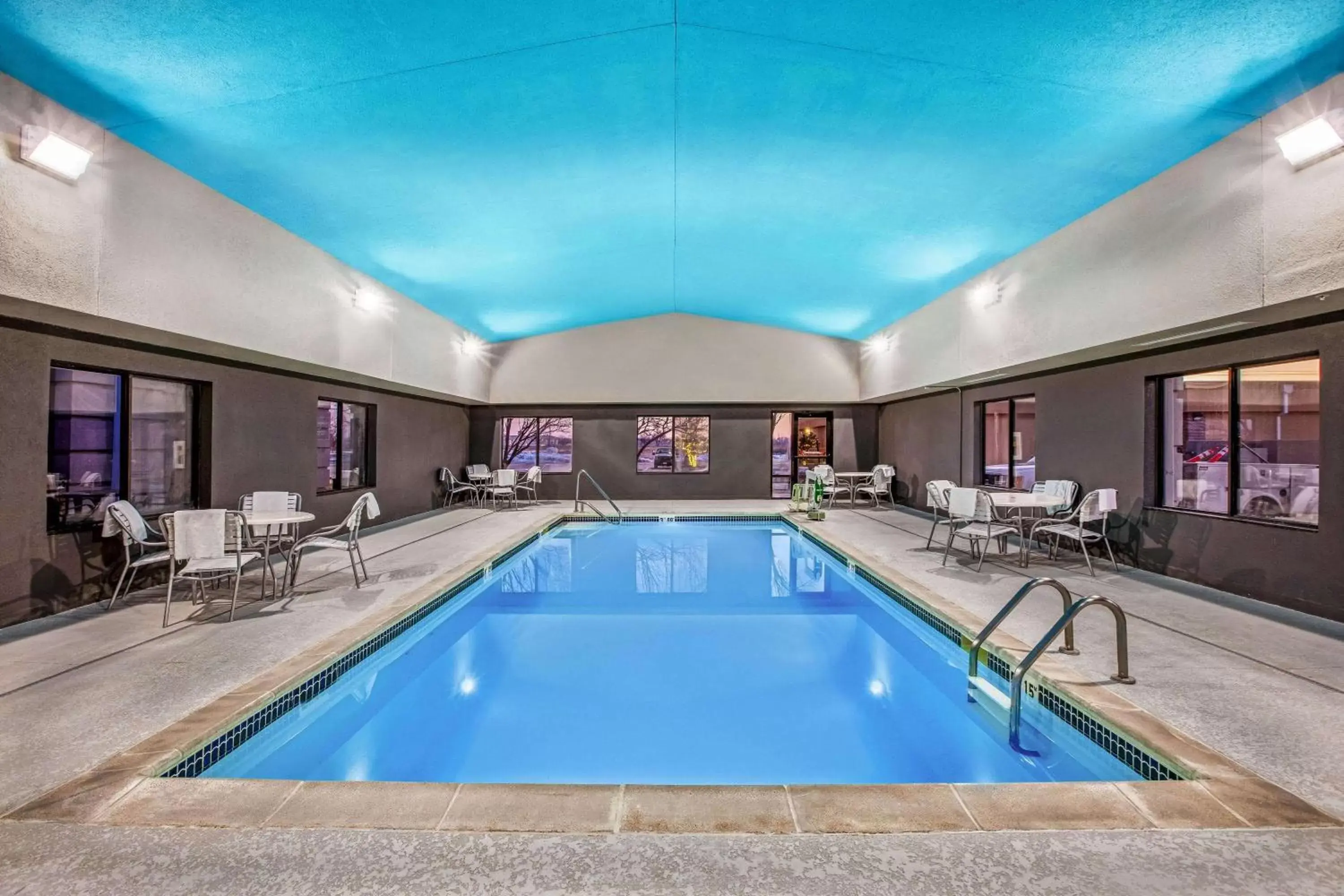 Pool view, Swimming Pool in La Quinta by Wyndham Kearney