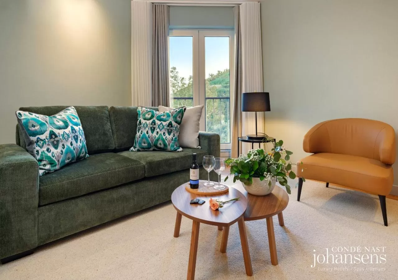 Living room in Pure Monchique Hotel - Villa Termal Spa Resort - by Unlock Hotels