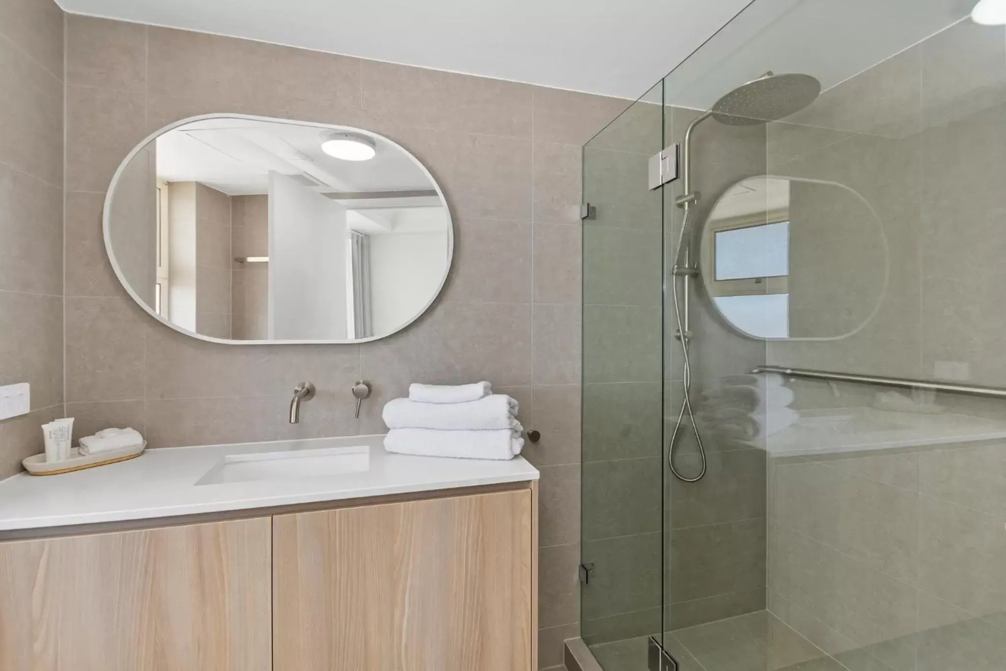 Bathroom in Mariners North Holiday Apartments