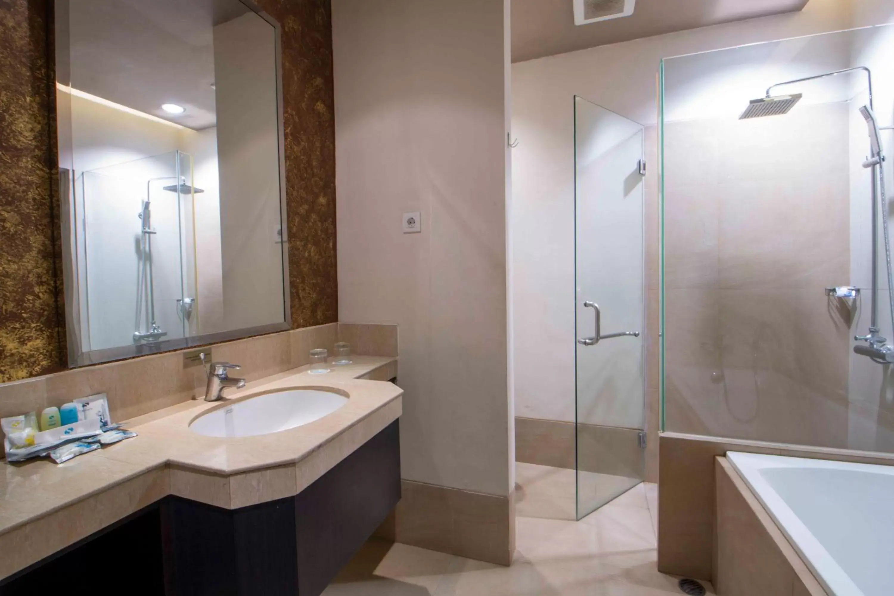 Bathroom in Solaris Hotel Malang