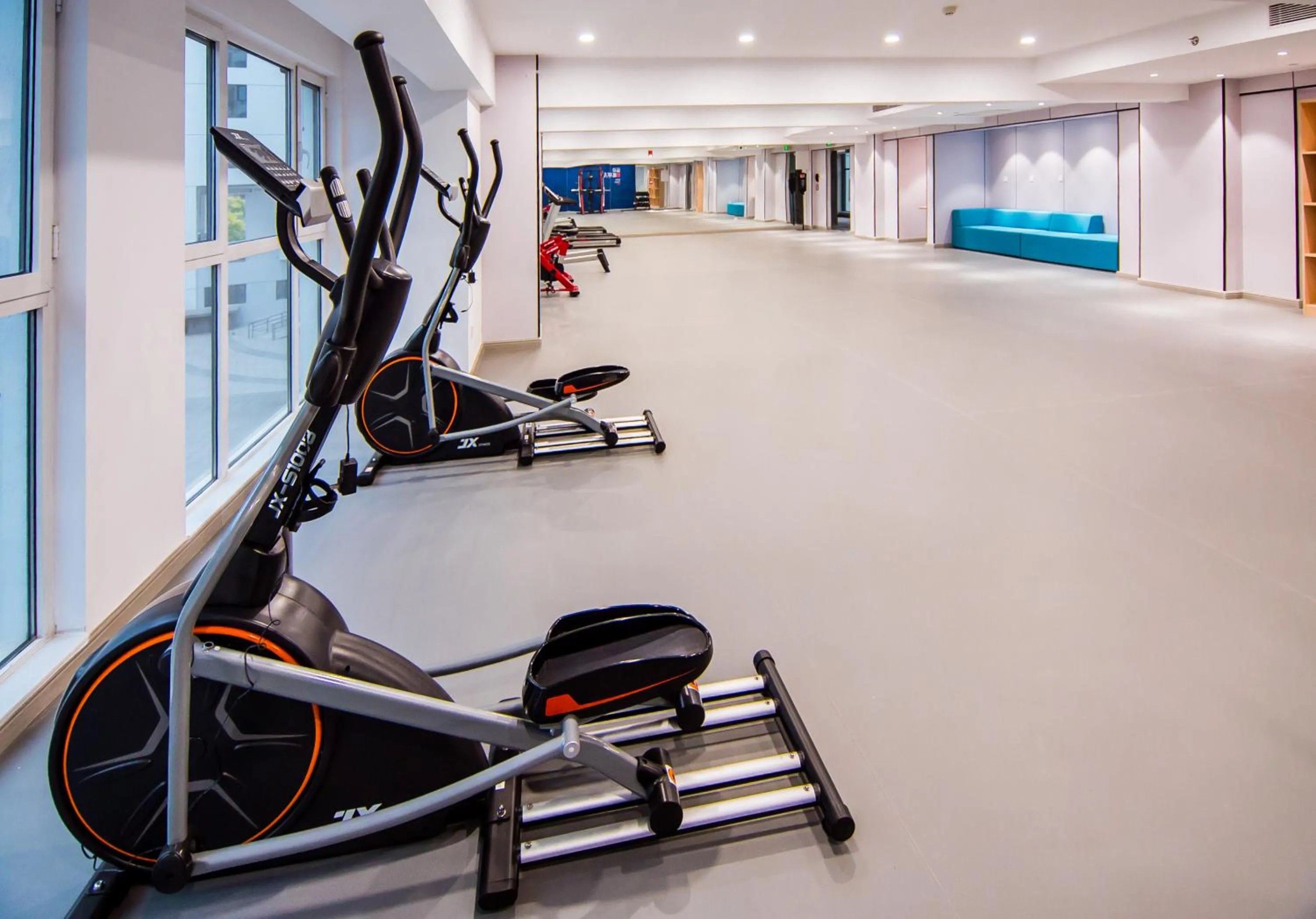 Fitness centre/facilities in Holiday Inn Express Tianjin Airport East by IHG