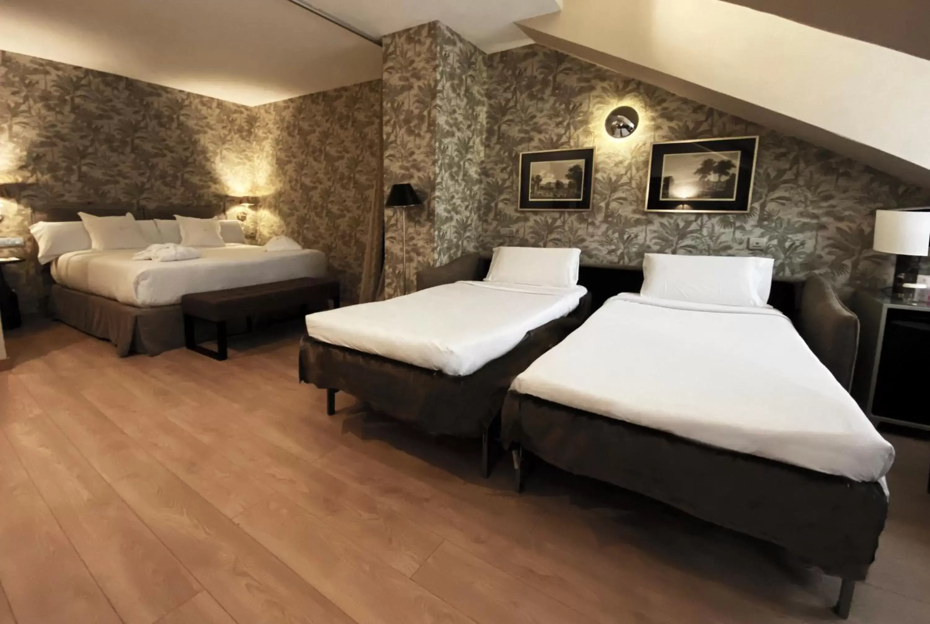 Bedroom, Bed in Hotel Meninas - Boutique Opera