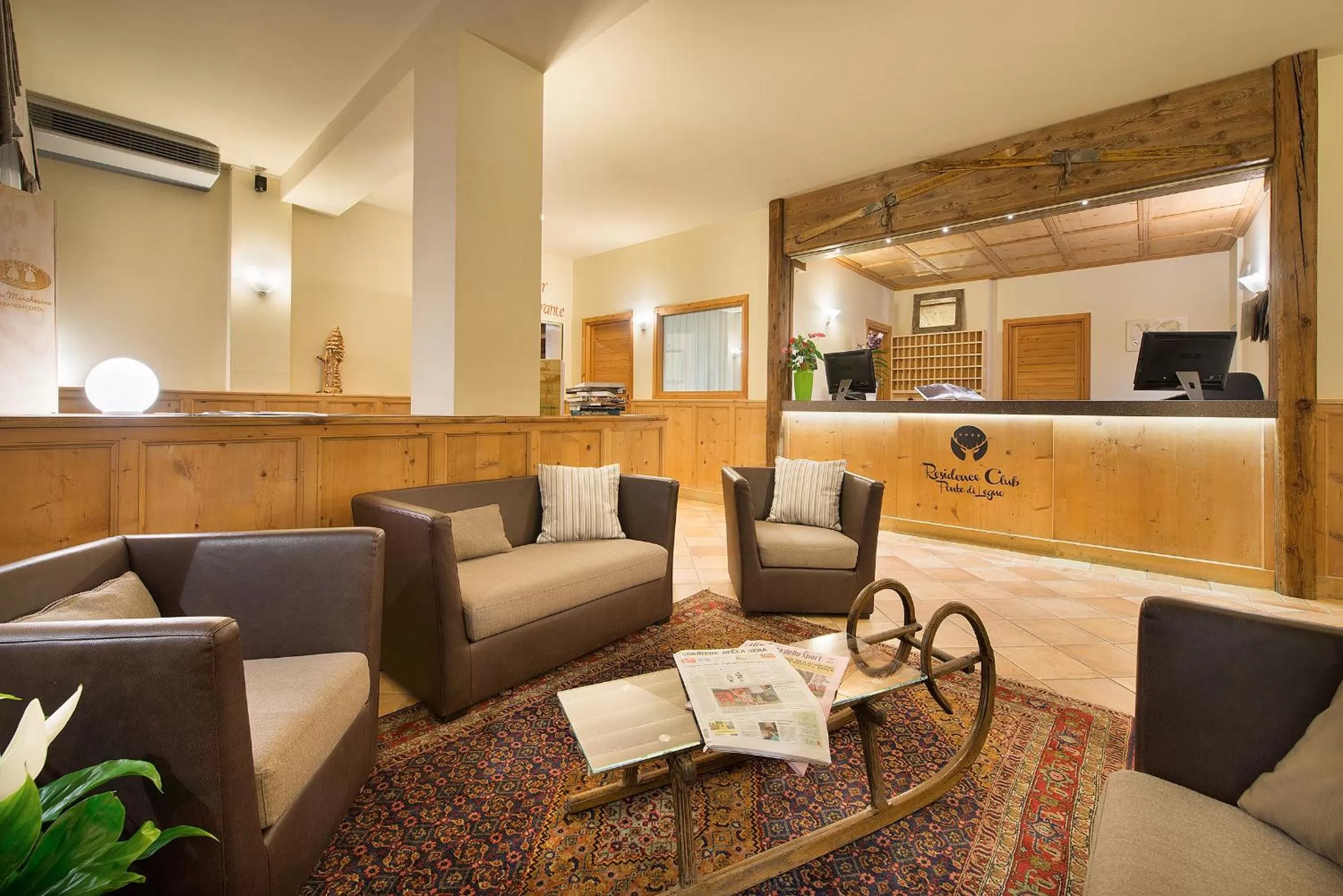 Lobby or reception in Residence Club Ponte Di Legno