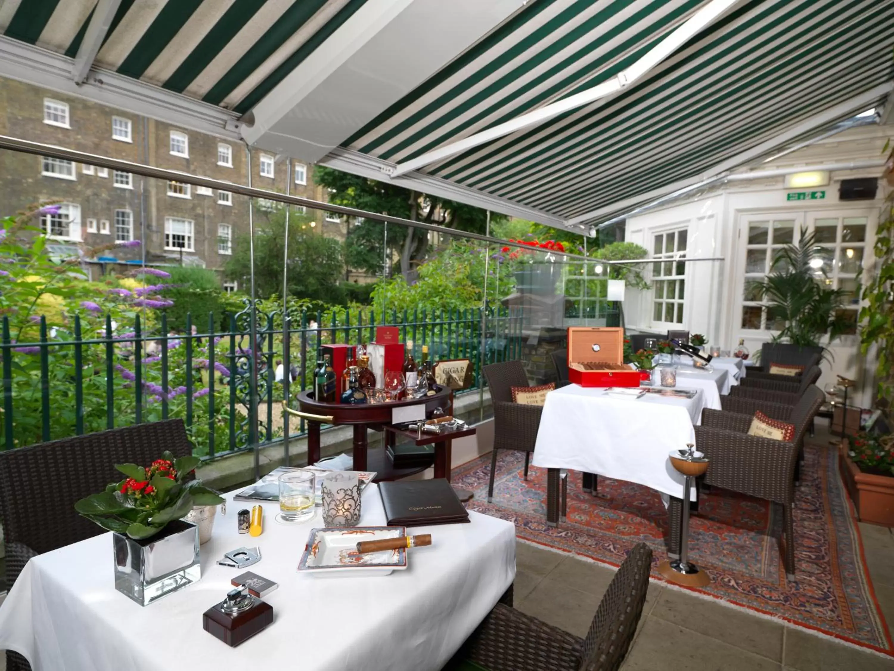 Restaurant/Places to Eat in The Montague On The Gardens