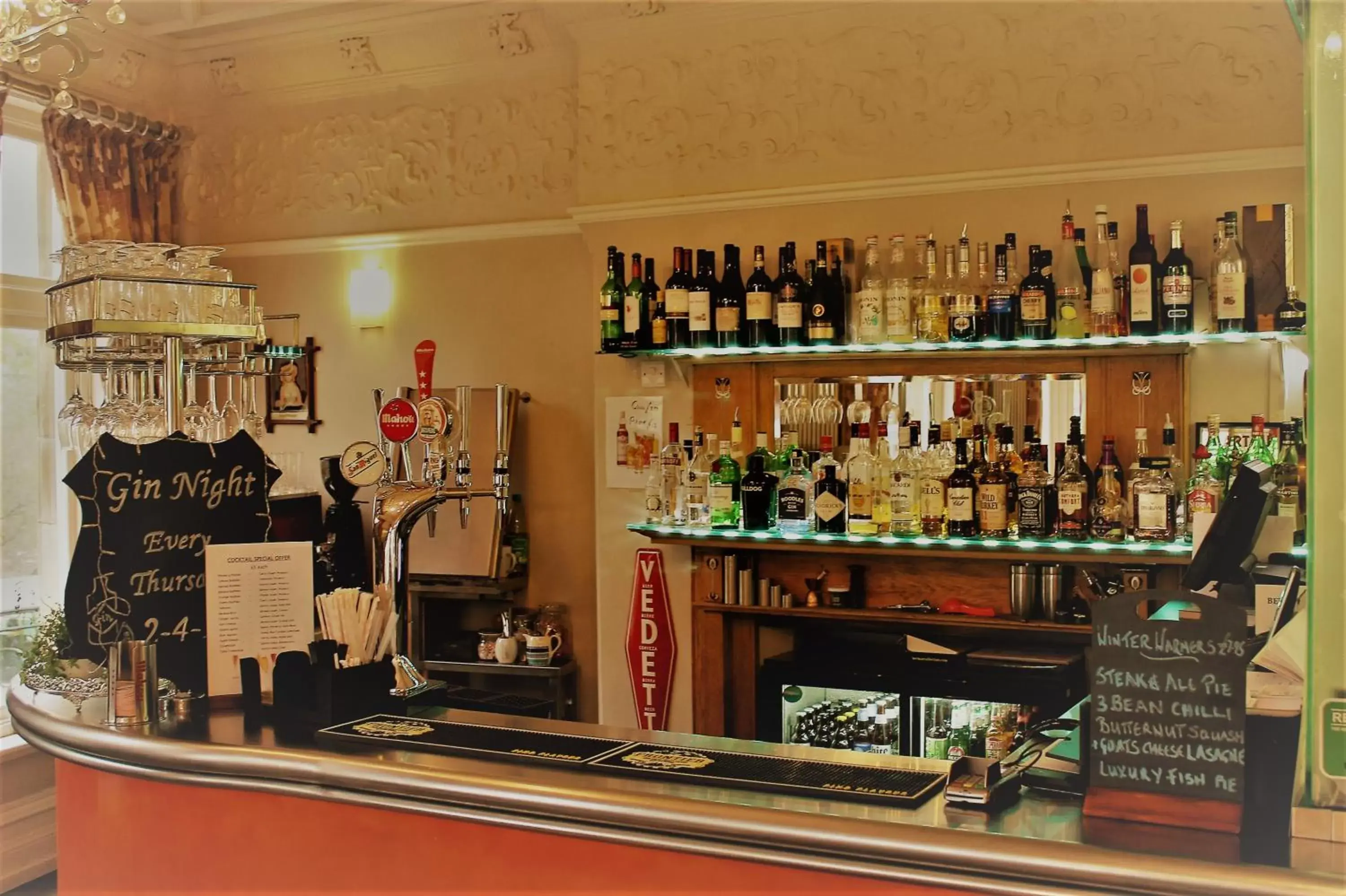 Lobby or reception, Lounge/Bar in Bentinck Hotel