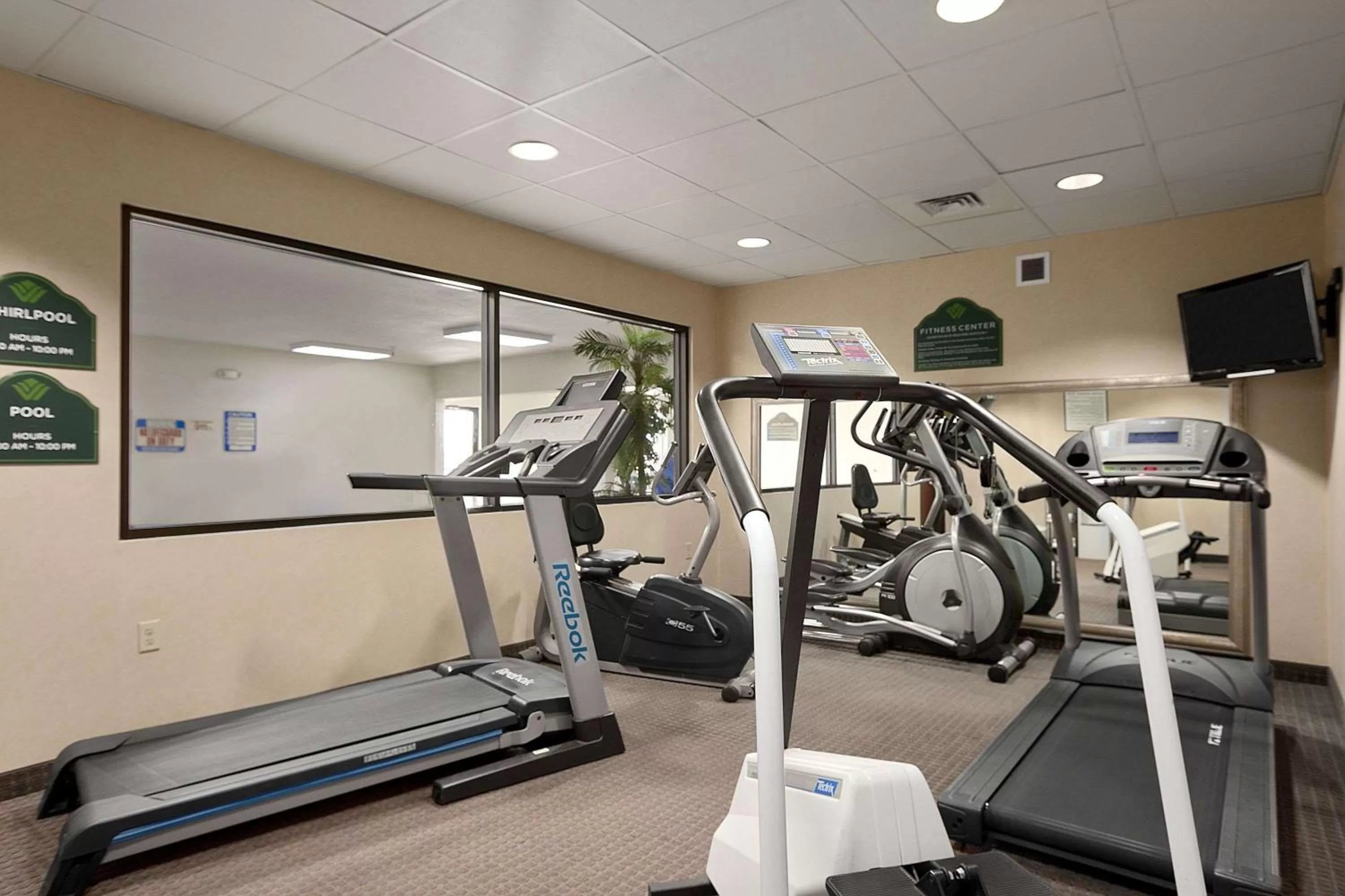 Fitness centre/facilities in Wingate by Wyndham Pueblo