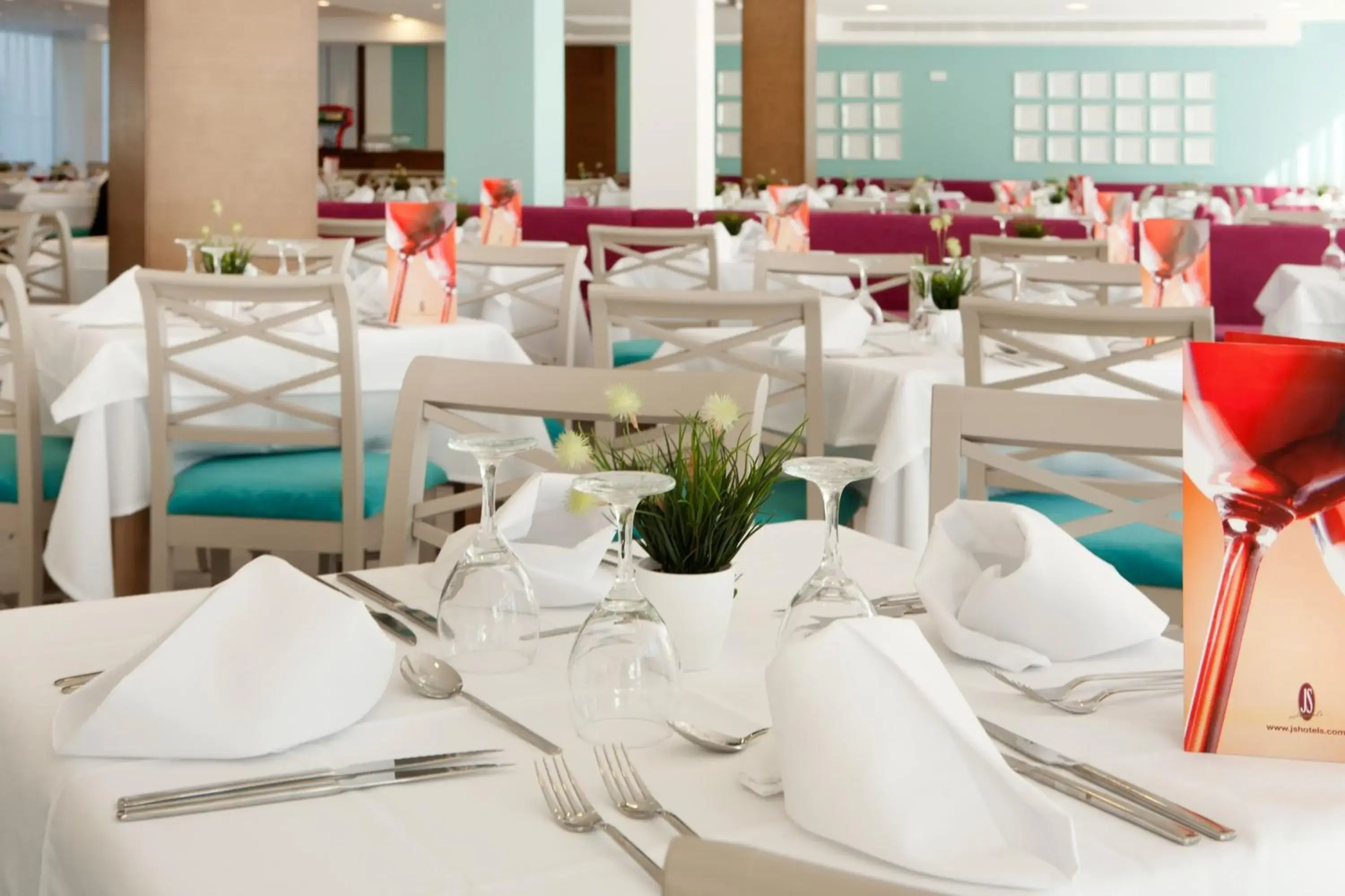 Restaurant/Places to Eat in Hotel JS Palma Stay - Adults Only