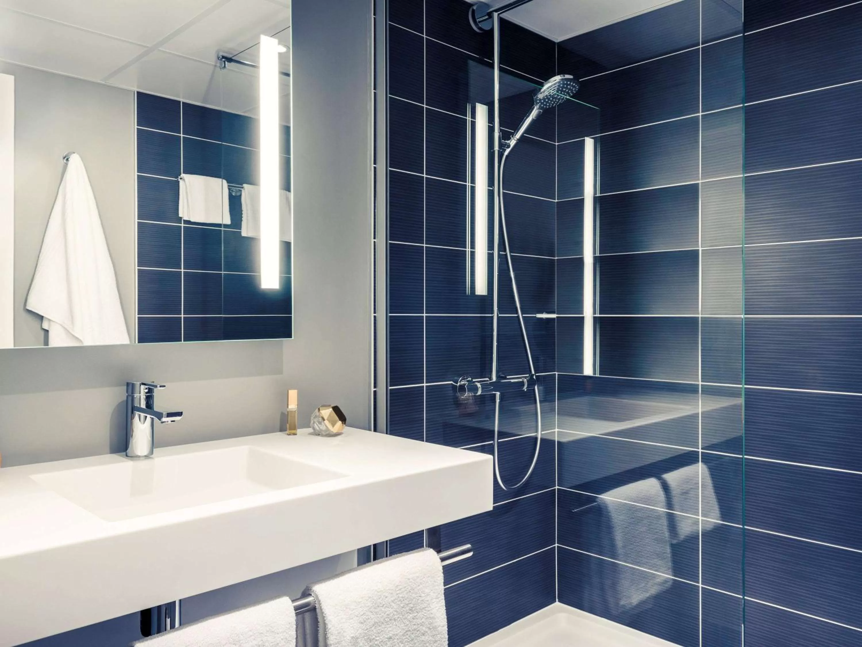 Photo of the whole room in Mercure Compiègne Sud