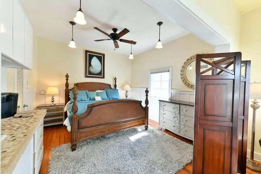 Two-Bedroom Suite in Old Colorado Inn