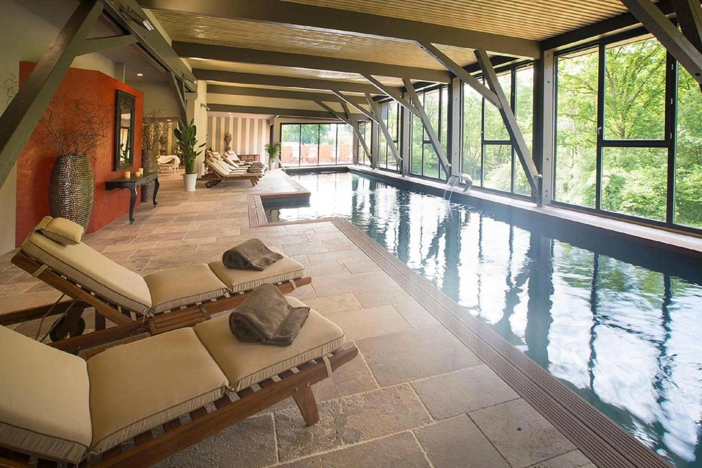 Swimming pool in Hôtel-Spa Le Saint Cirq