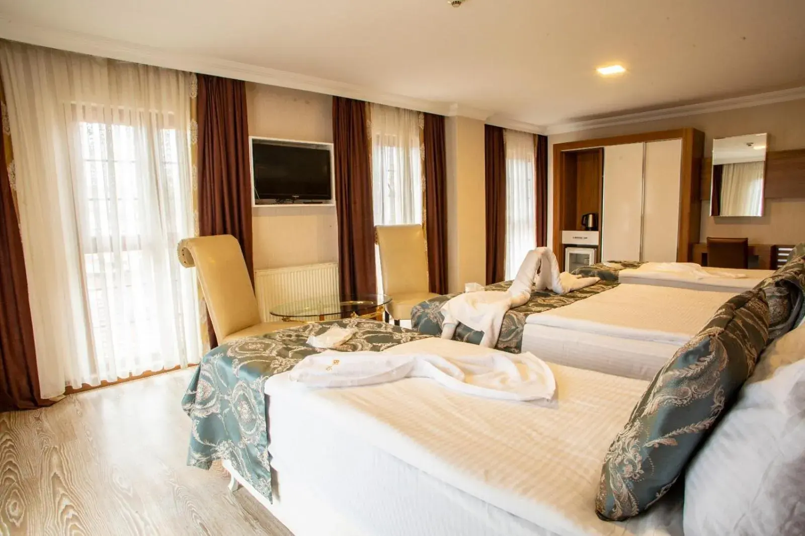 Bed in Bursa Palas Hotel