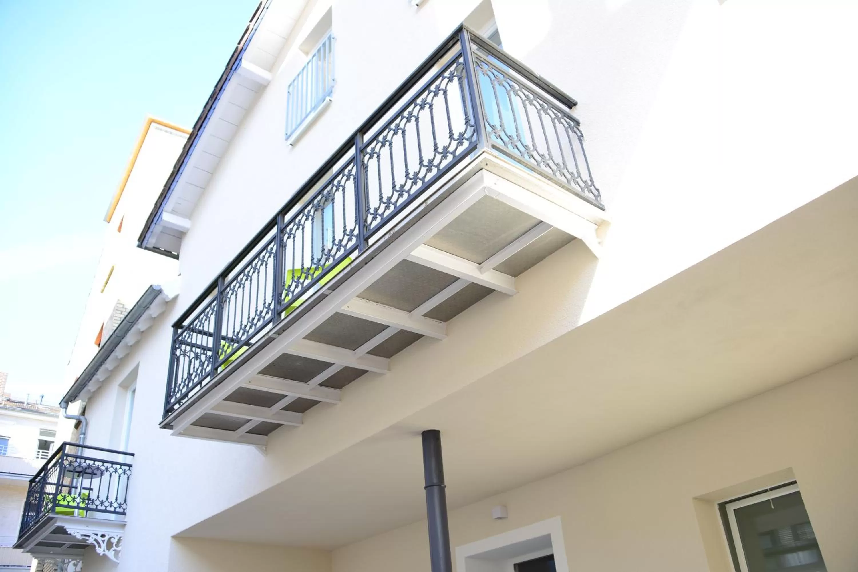 Property building in Luxstay Bad Nauheim - Self-Check-In