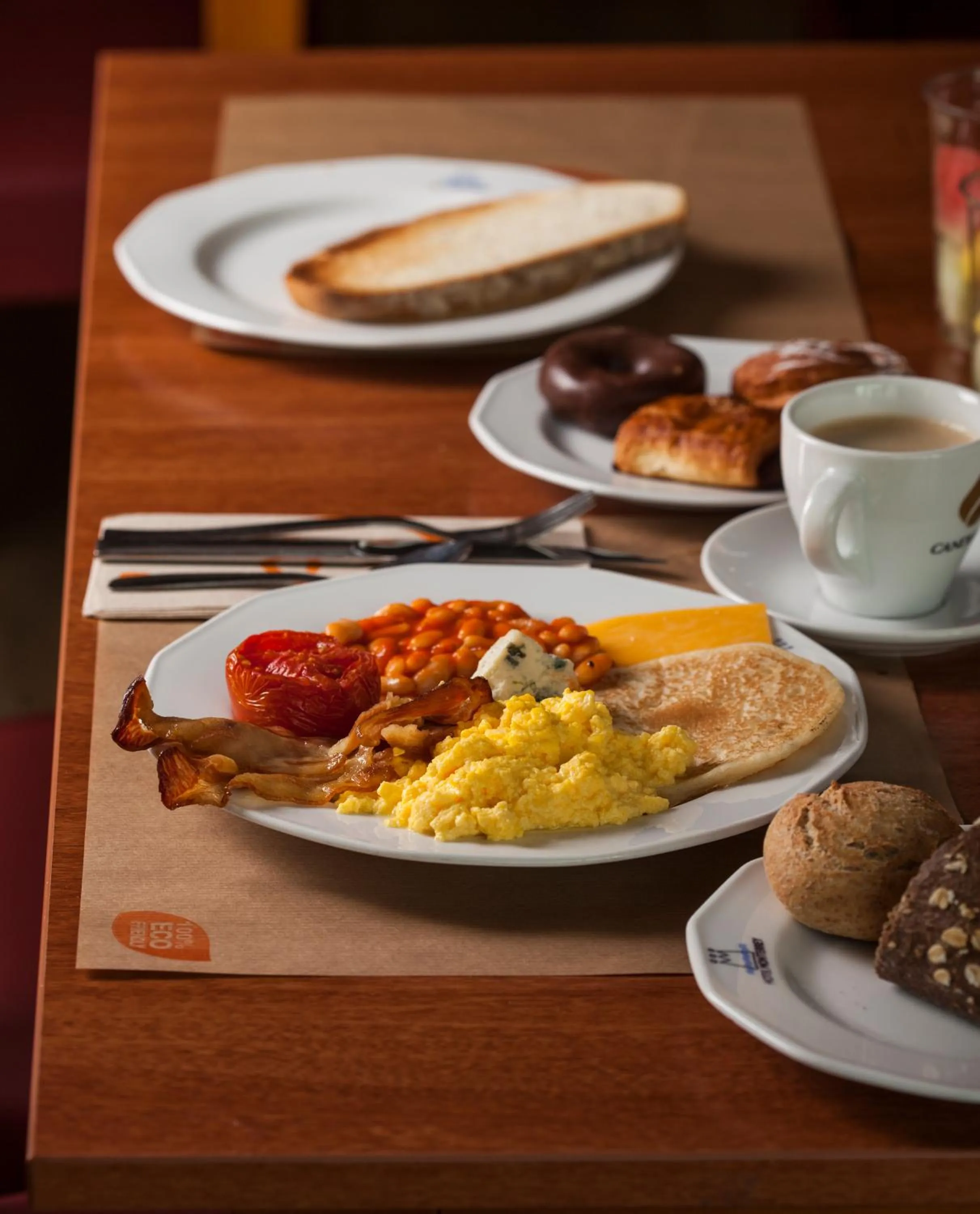 Food in Hotel Monterrey Roses by Pierre & Vacances