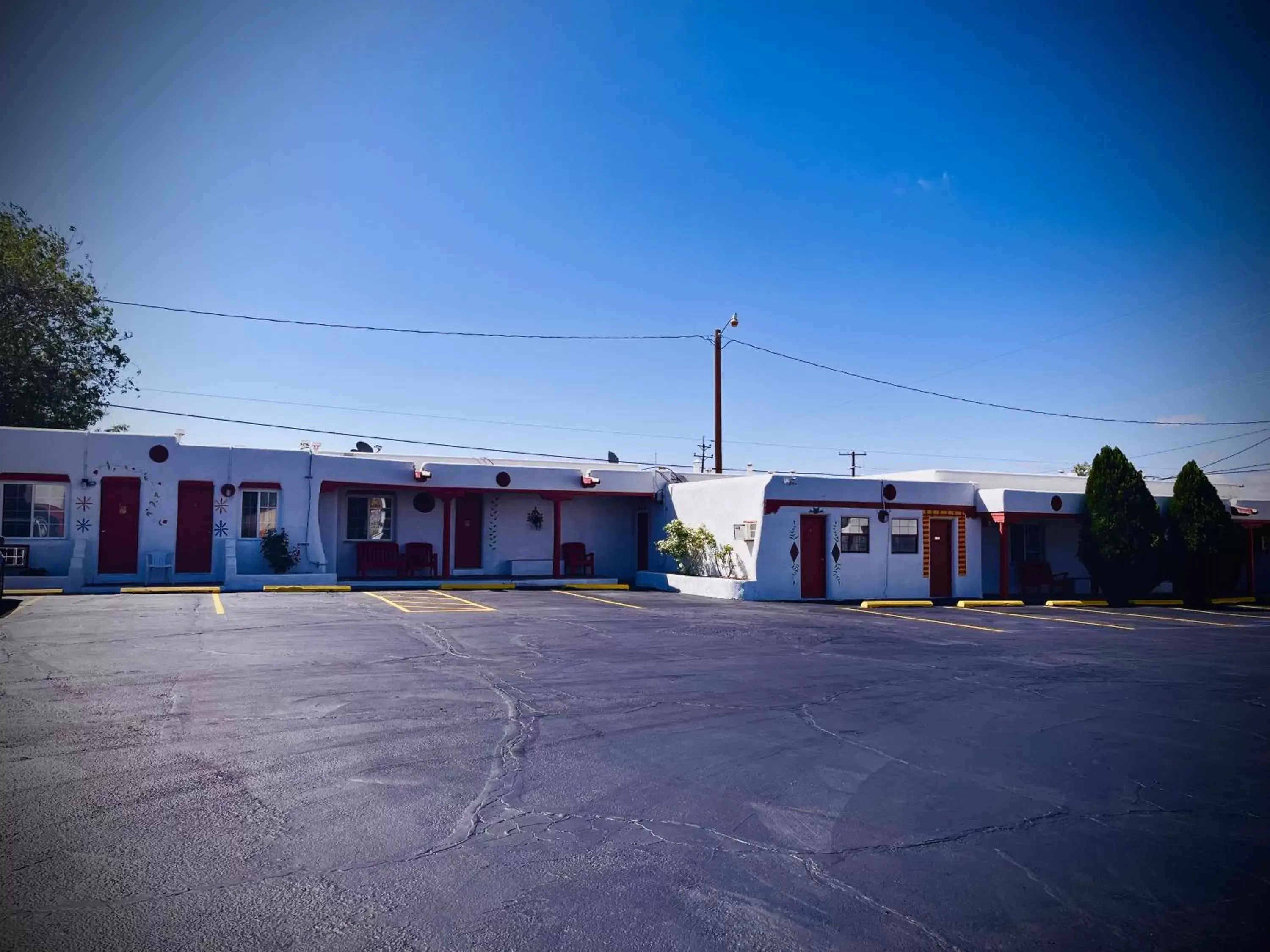 Property Building in Cottonwood Court Motel