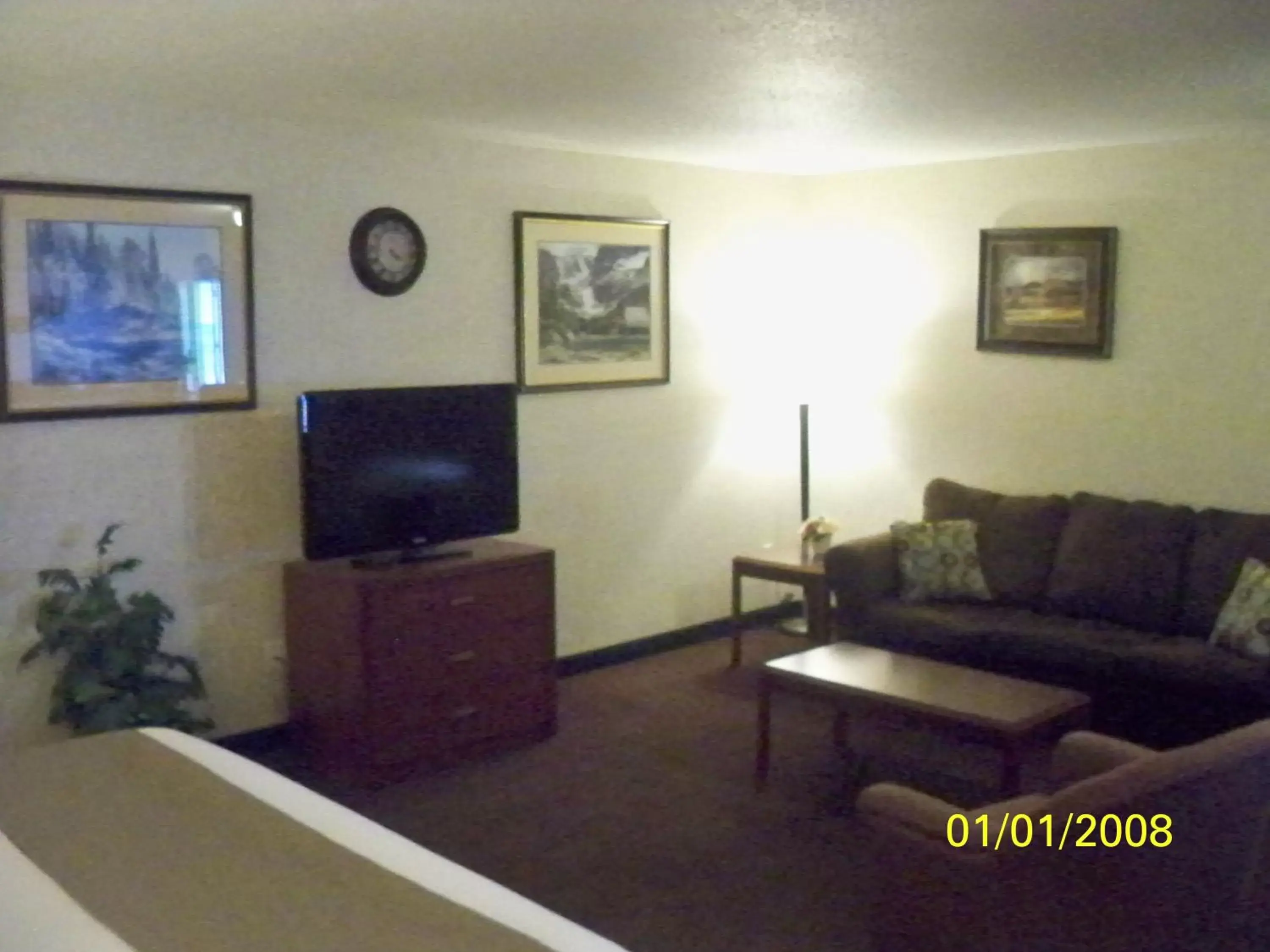 TV and multimedia, TV/Entertainment Center in Baymont by Wyndham Golden/Red Rocks