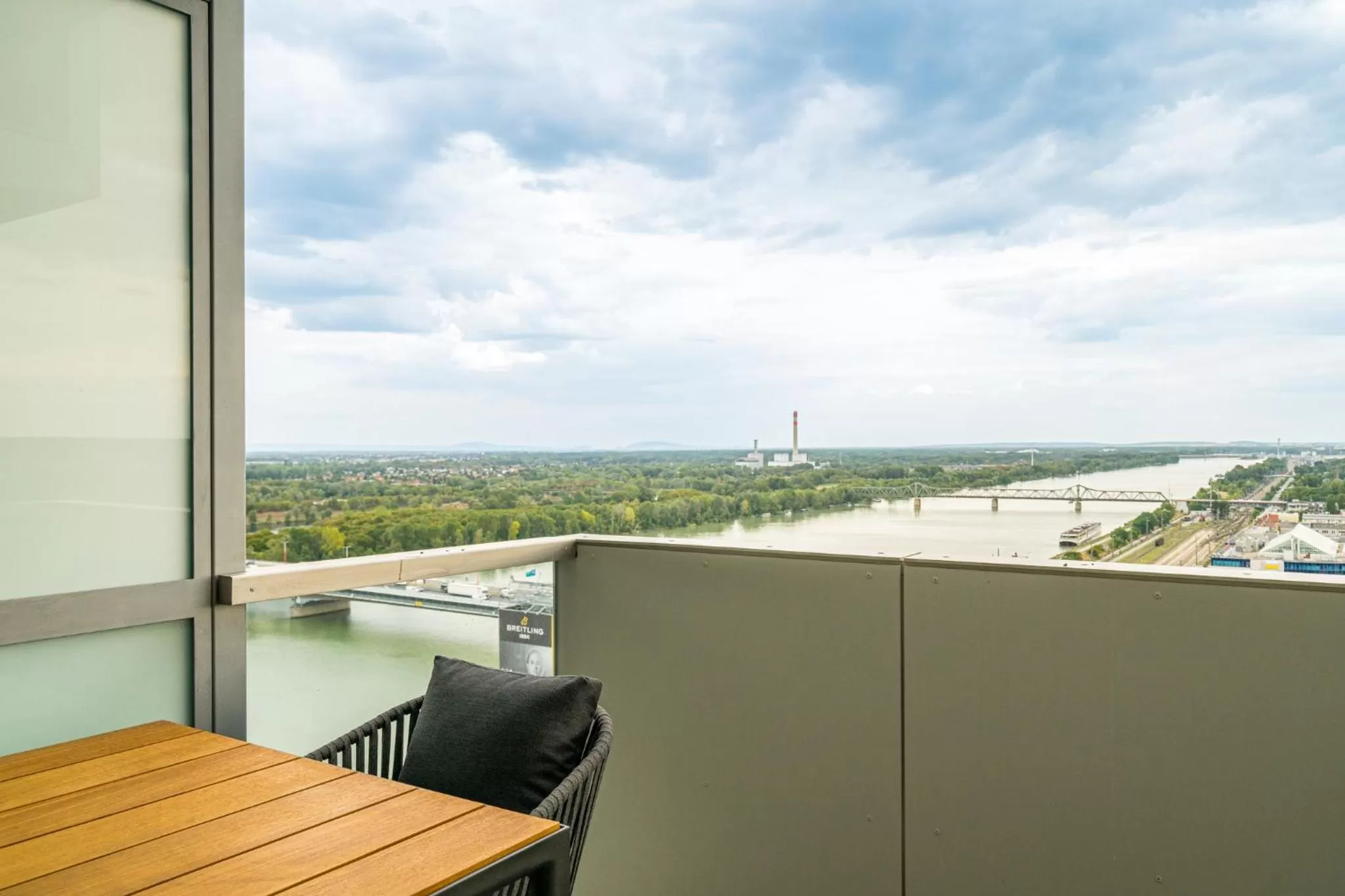 Vienna Residence, Marina Tower - Danube