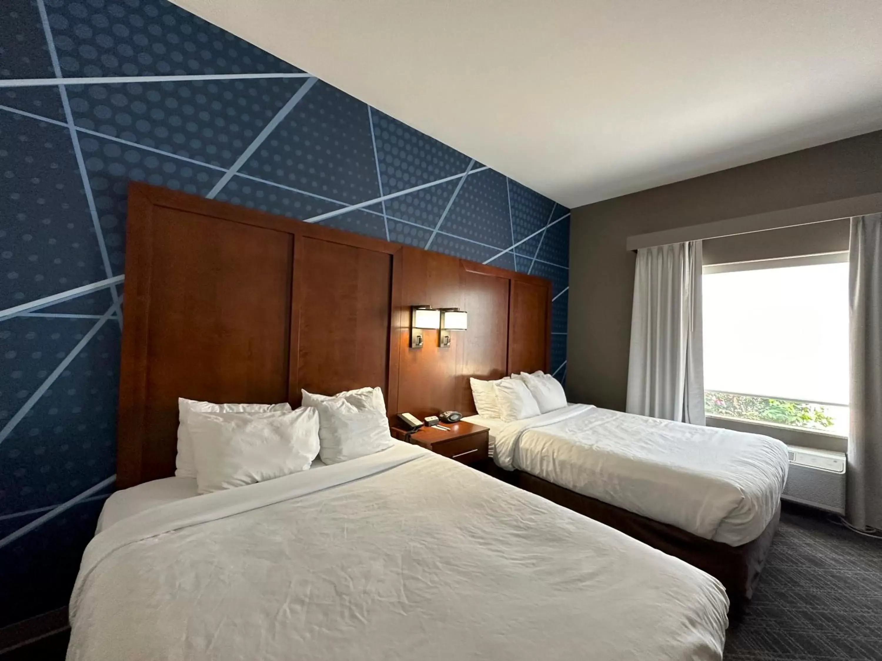 Bed in Comfort Suites Jackson - Cape Girardeau
