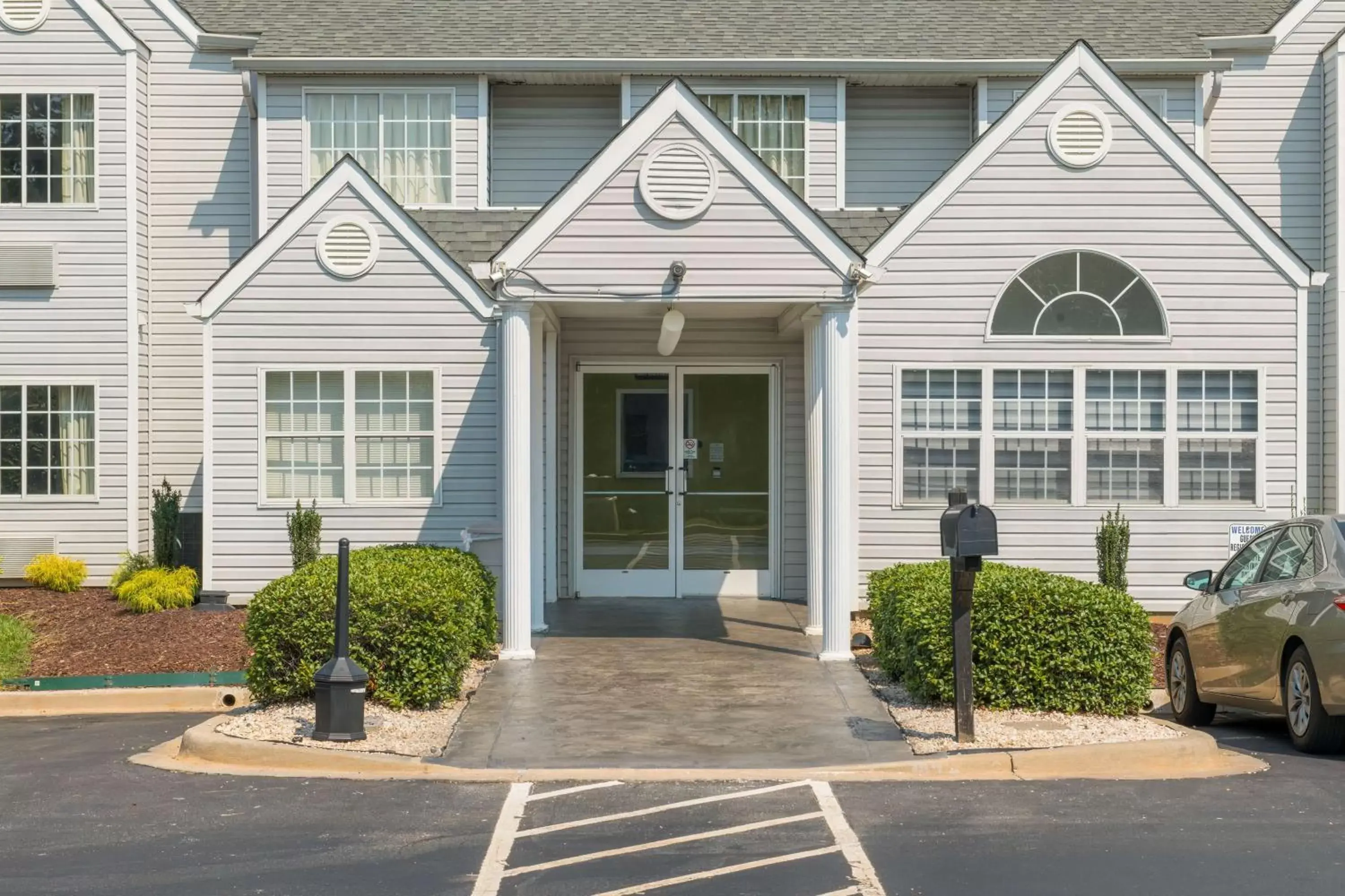 Property building in Motel 6-Gastonia Charlotte I-85 Property building in Motel 6-Gastonia Charlotte I-85