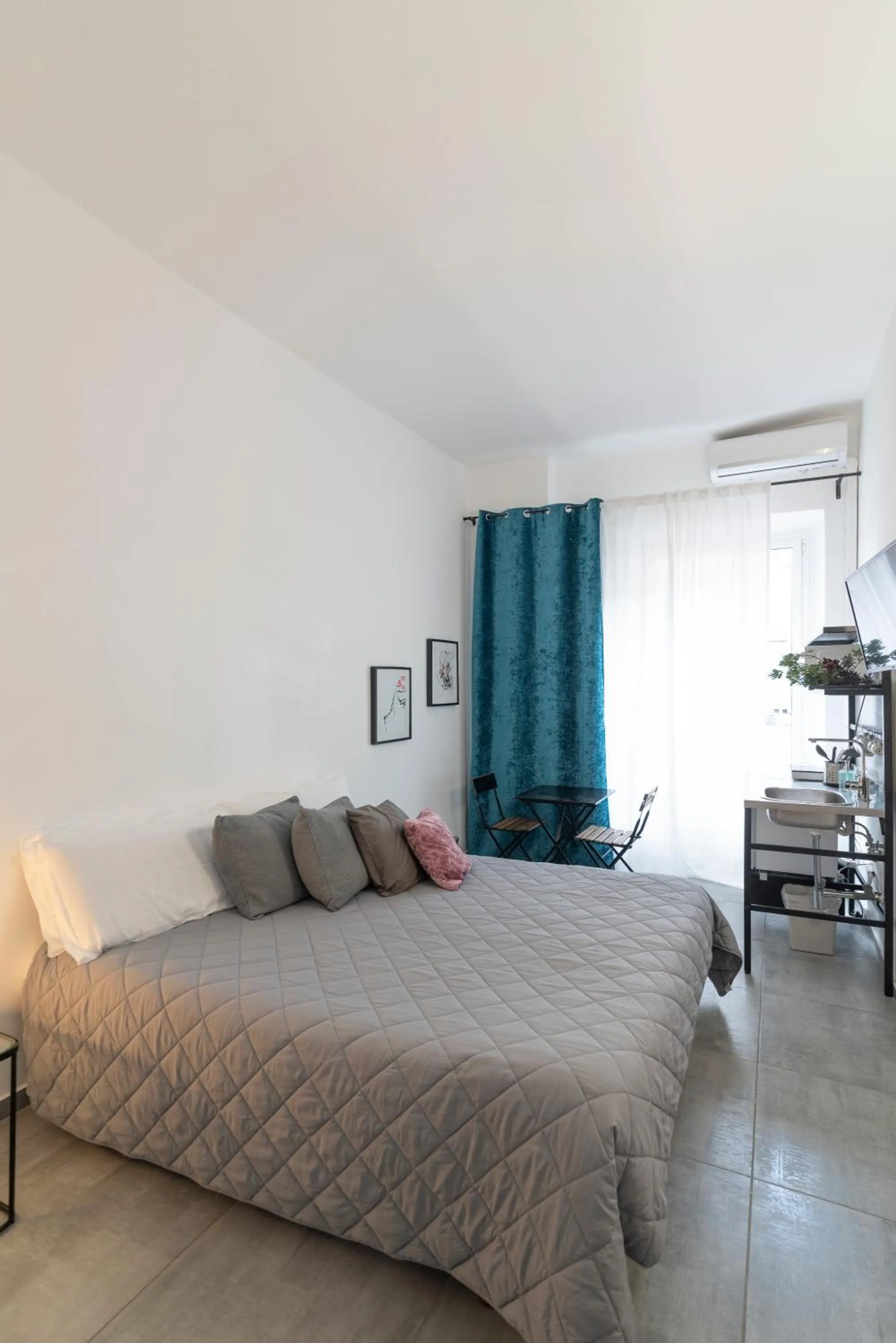 Photo of the whole room, Bed in La Casa Di Amy