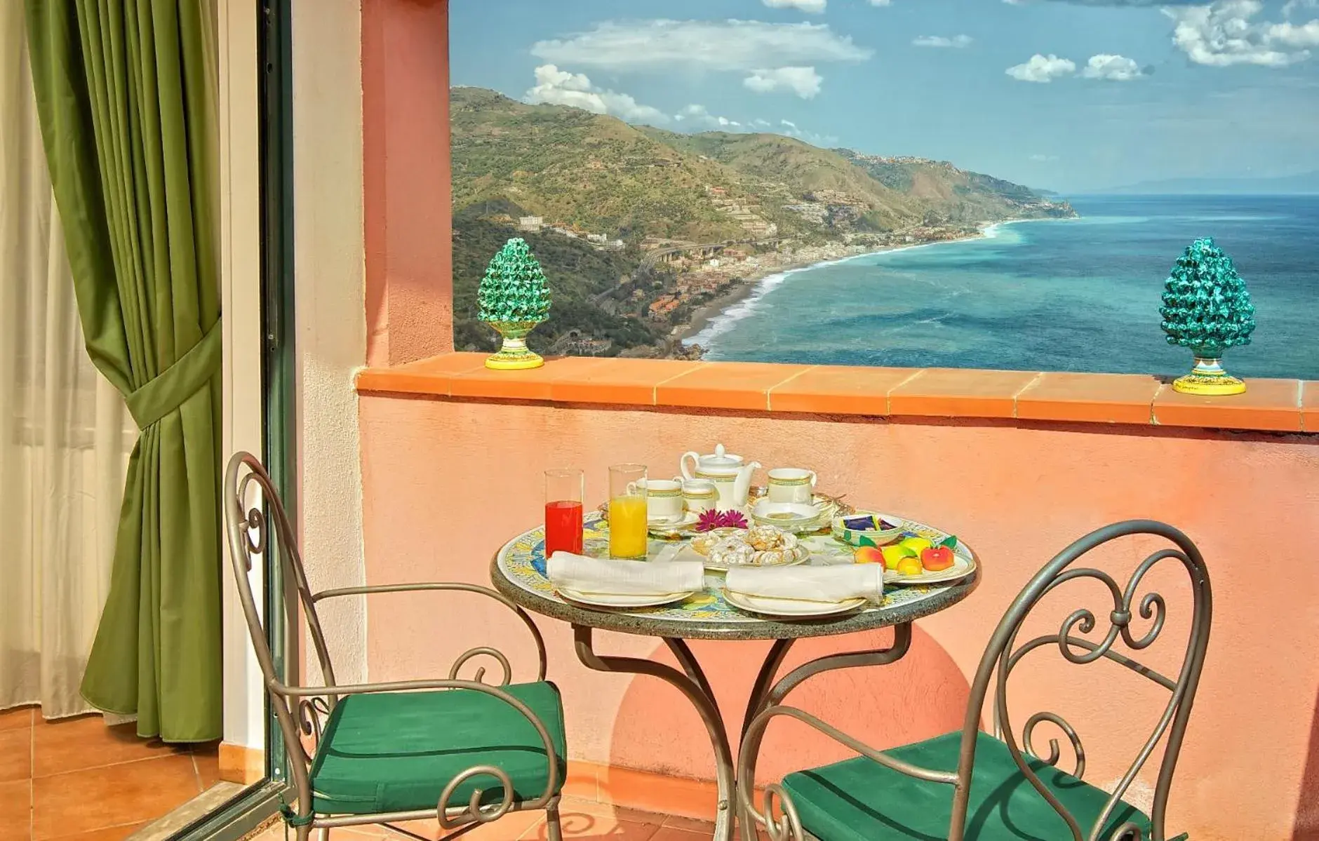 Balcony/Terrace in La Pensione Svizzera