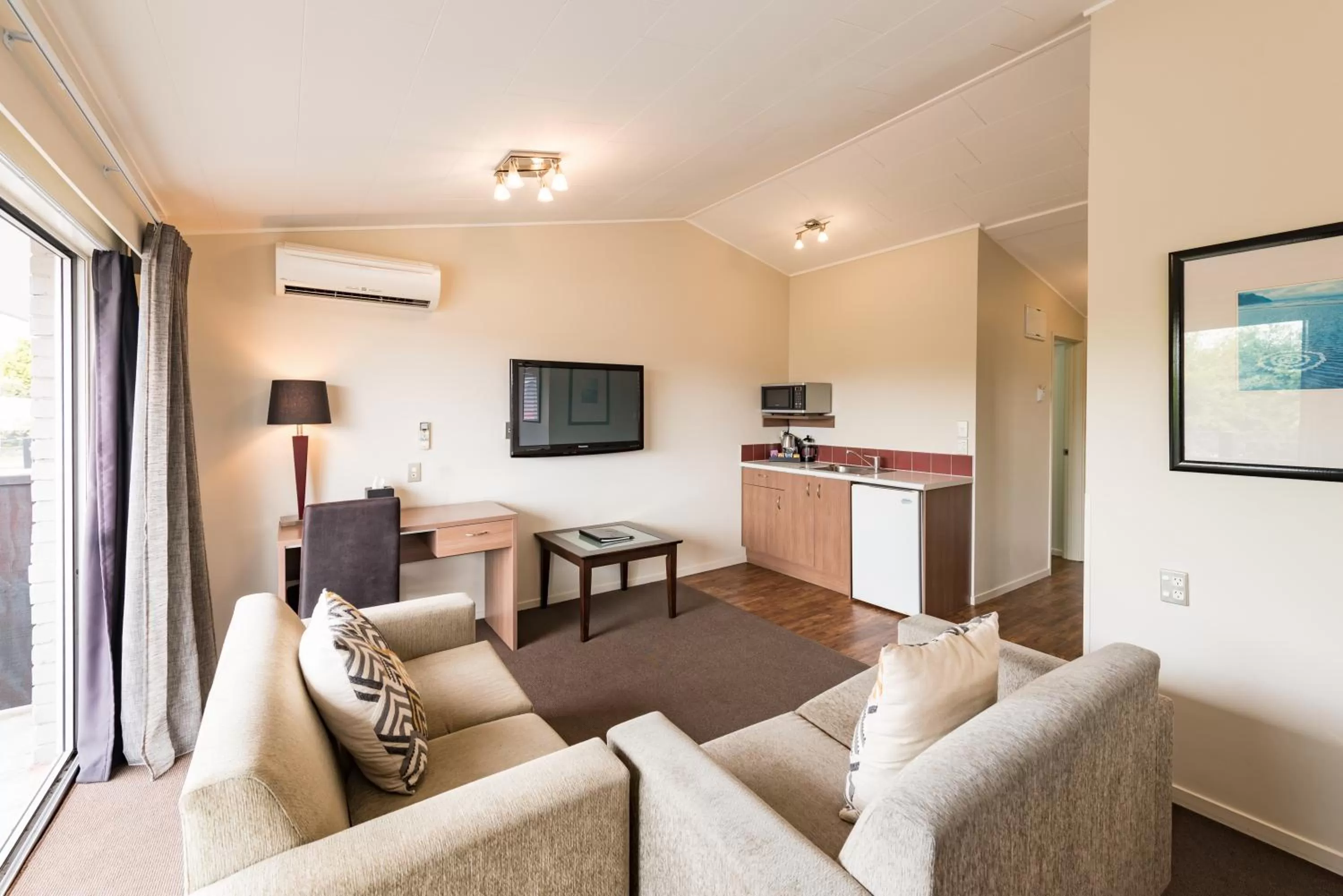 Suncourt Hotel & Conference Centre