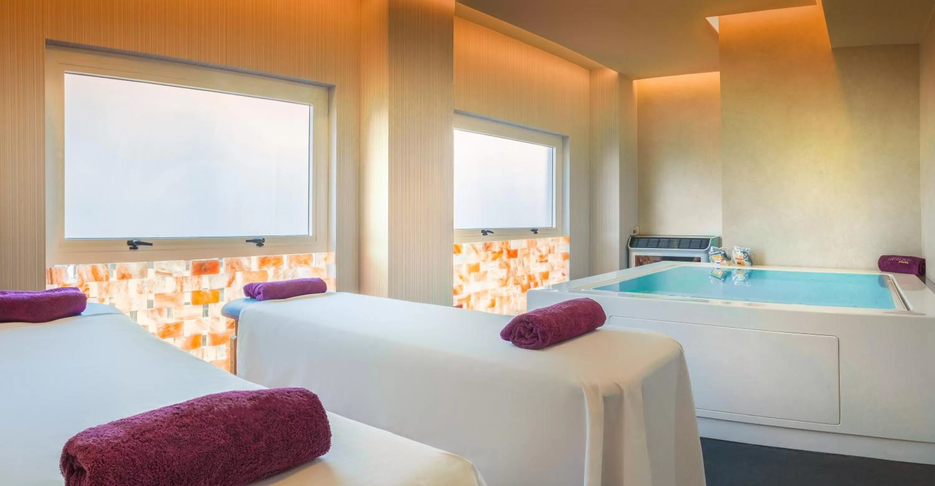 Spa and wellness centre/facilities, Bed in SH Valencia Palace