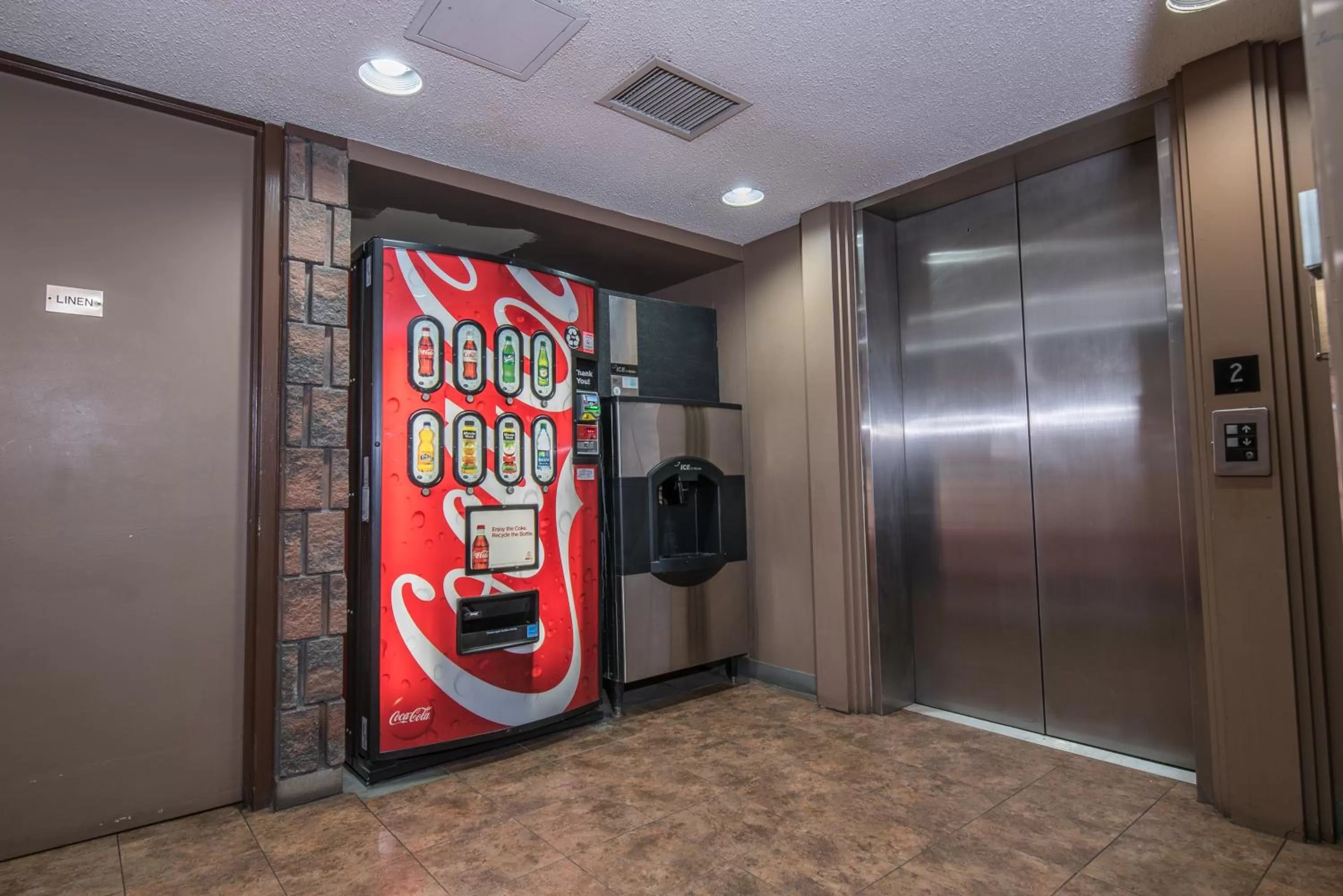 Non alcoholic drinks in Argyll Plaza Hotel