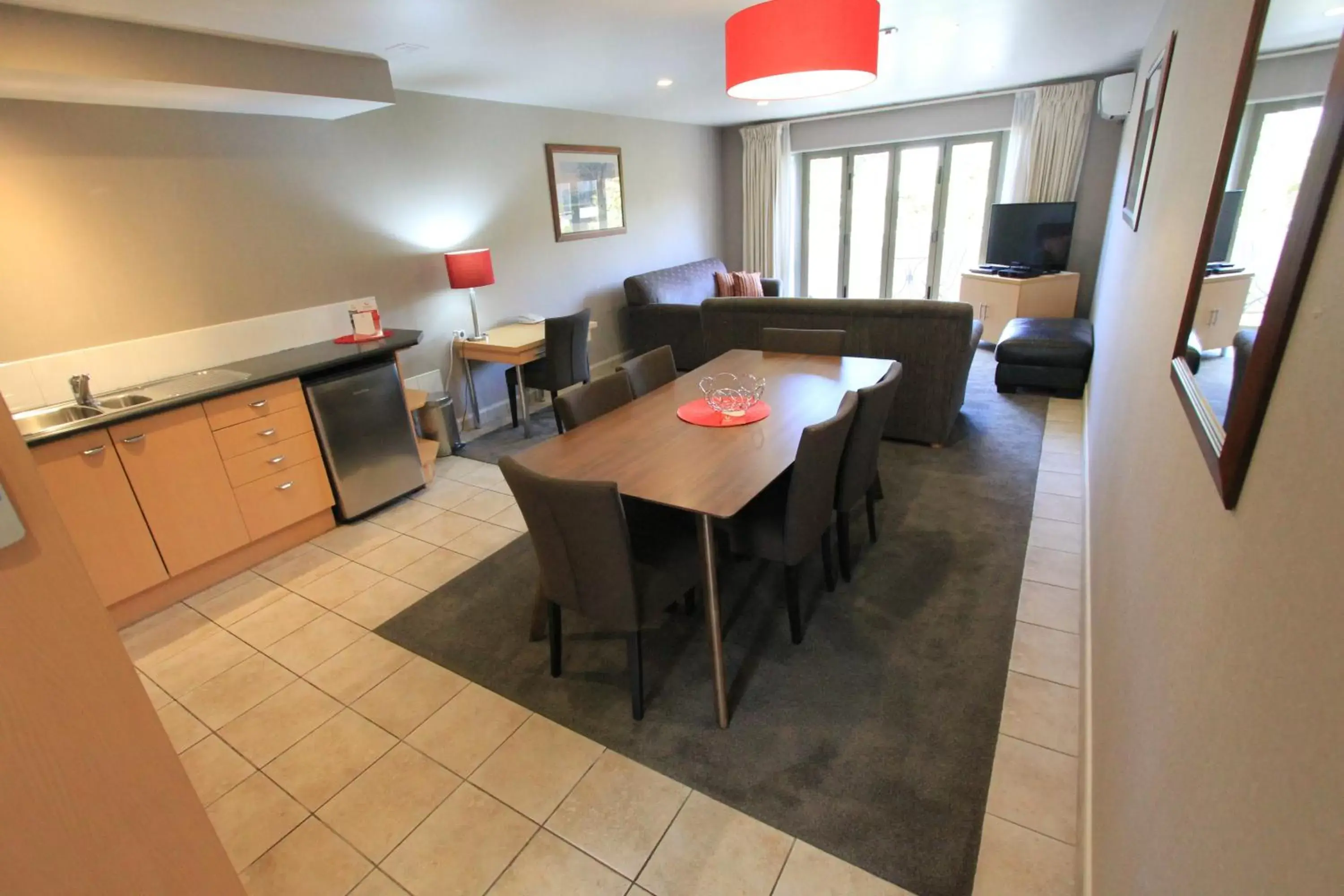 Kitchen or kitchenette, Restaurant/Places to Eat in Voyager Apartments Taupo