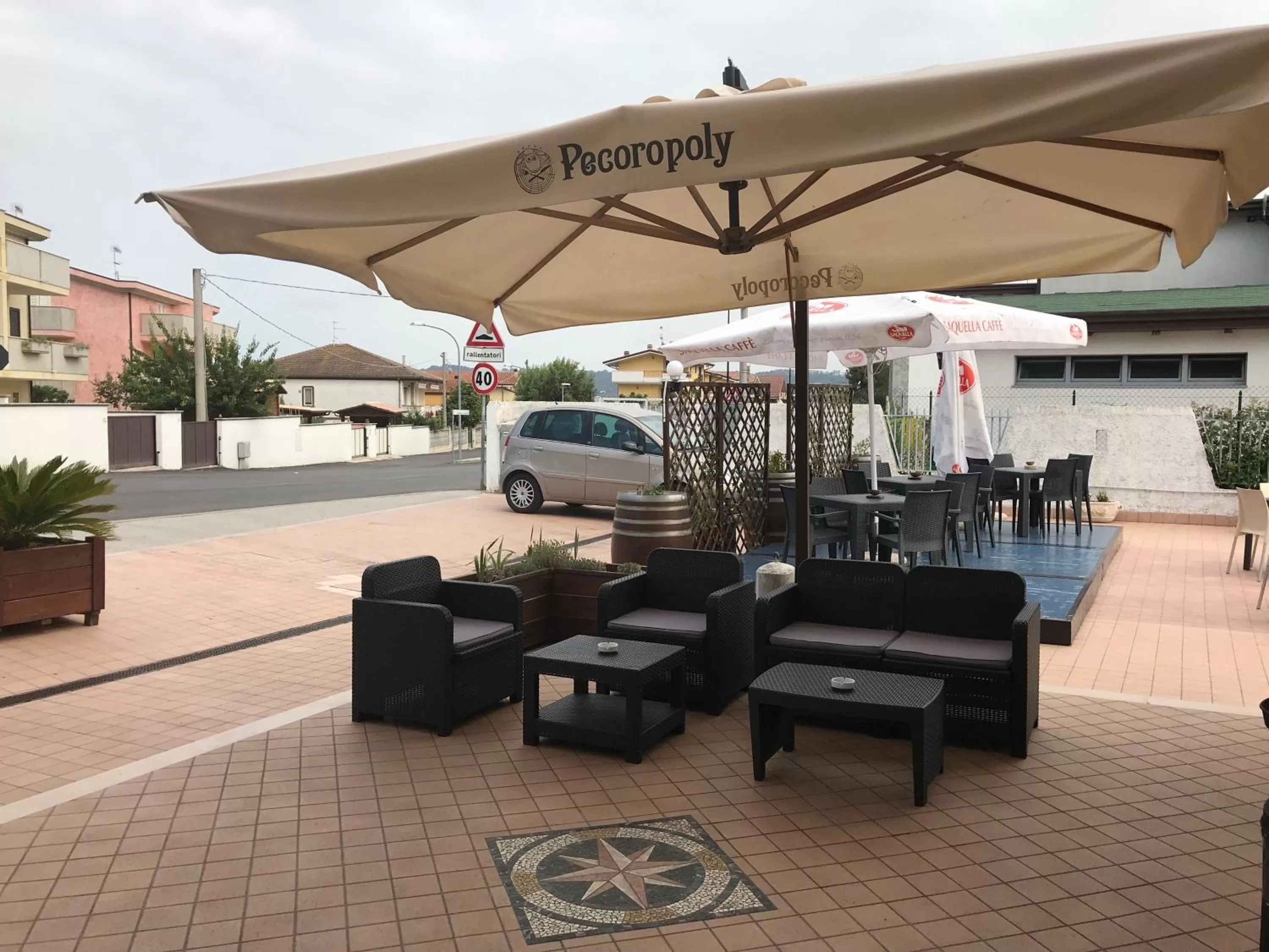 Restaurant/places to eat in Rosso Di Sera