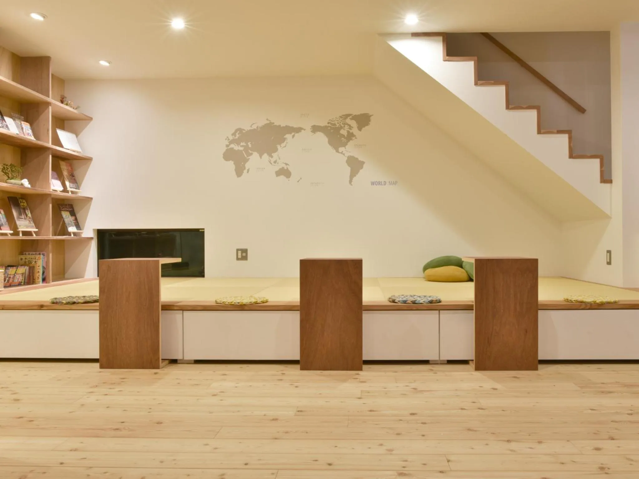 Communal lounge/ TV room in Hostel Mitsuwaya Osaka