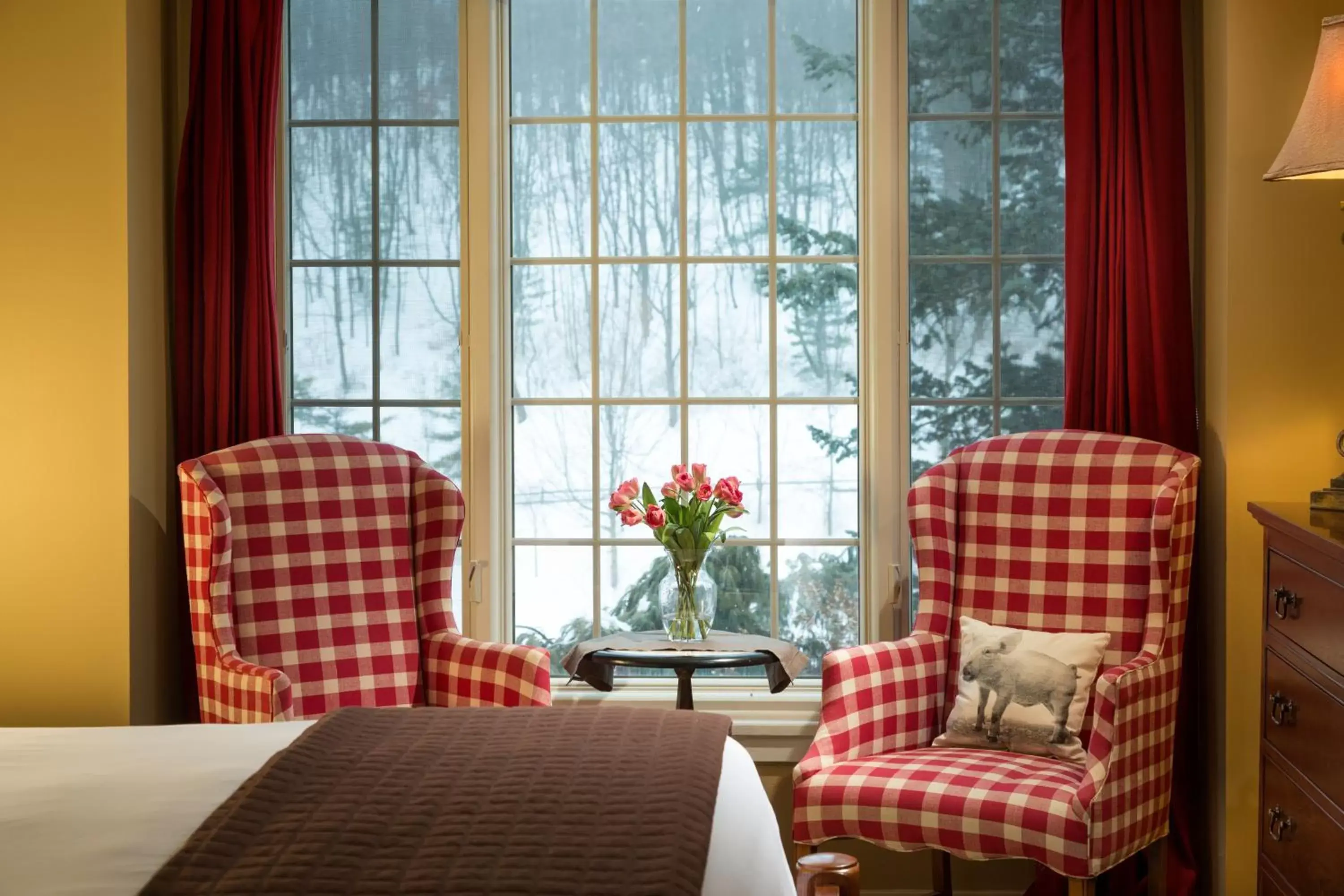 Winter, Seating Area in Glasbern Country Inn Historic Hotels of America