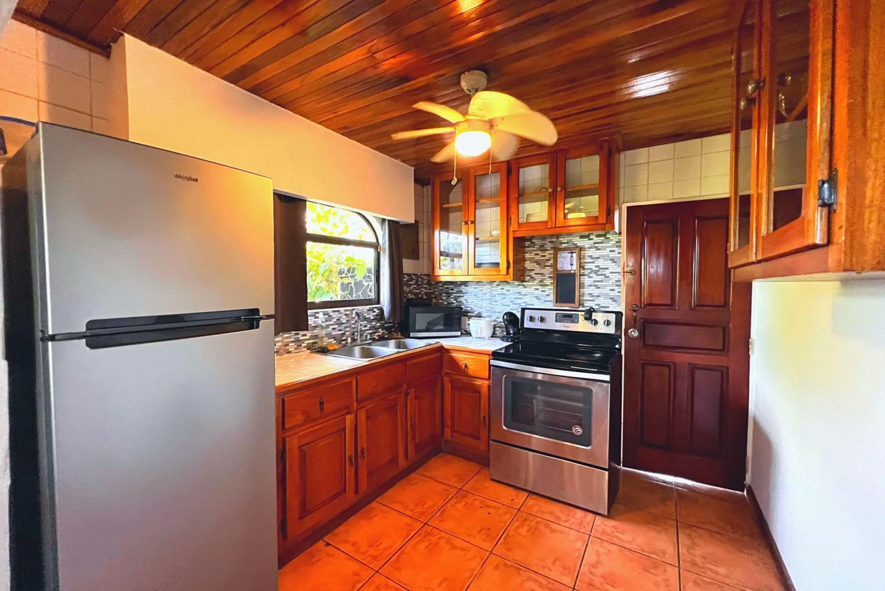 Kitchen/Kitchenette in Val Hotel