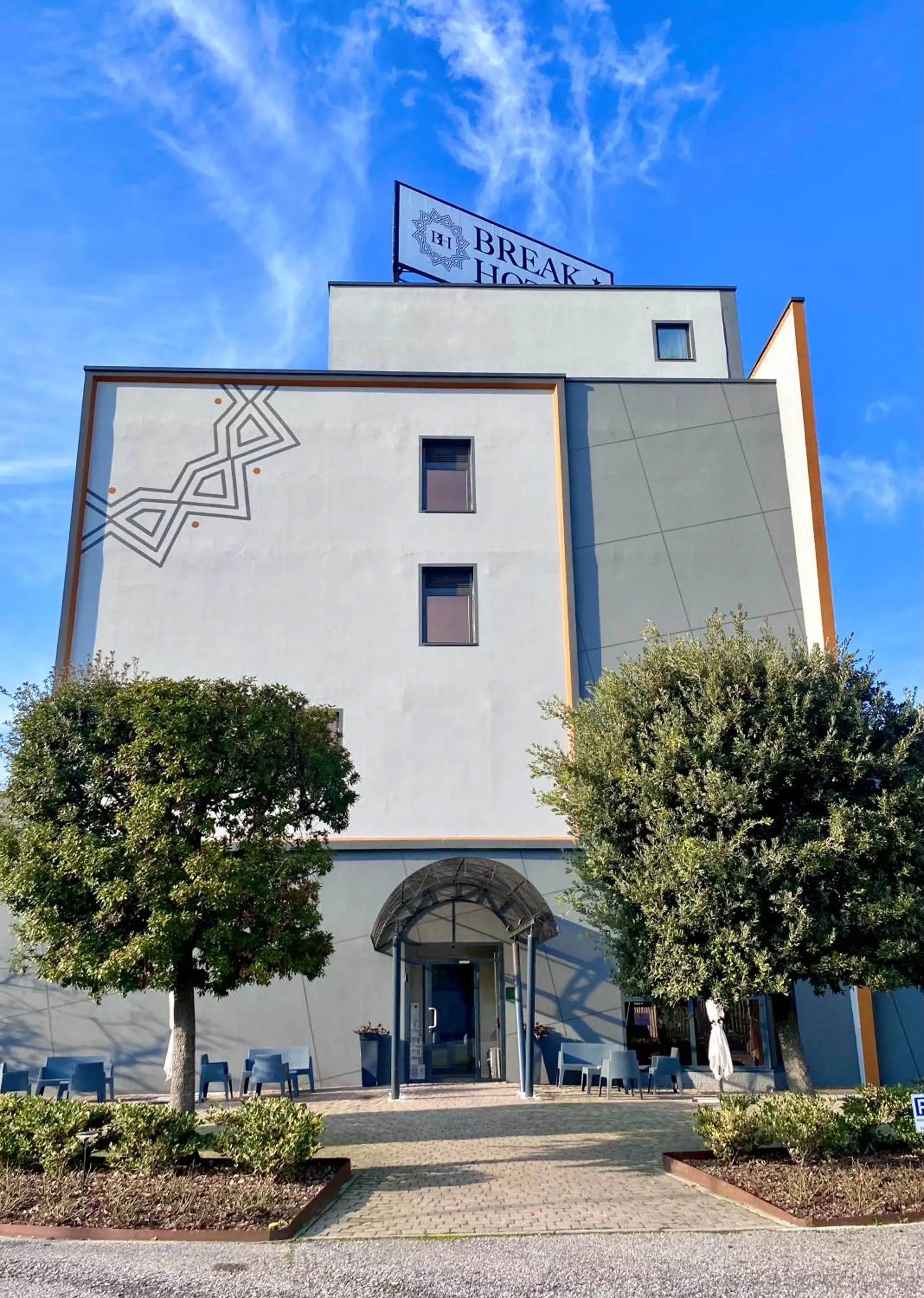 Facade/entrance, Property Building in Break Hotel