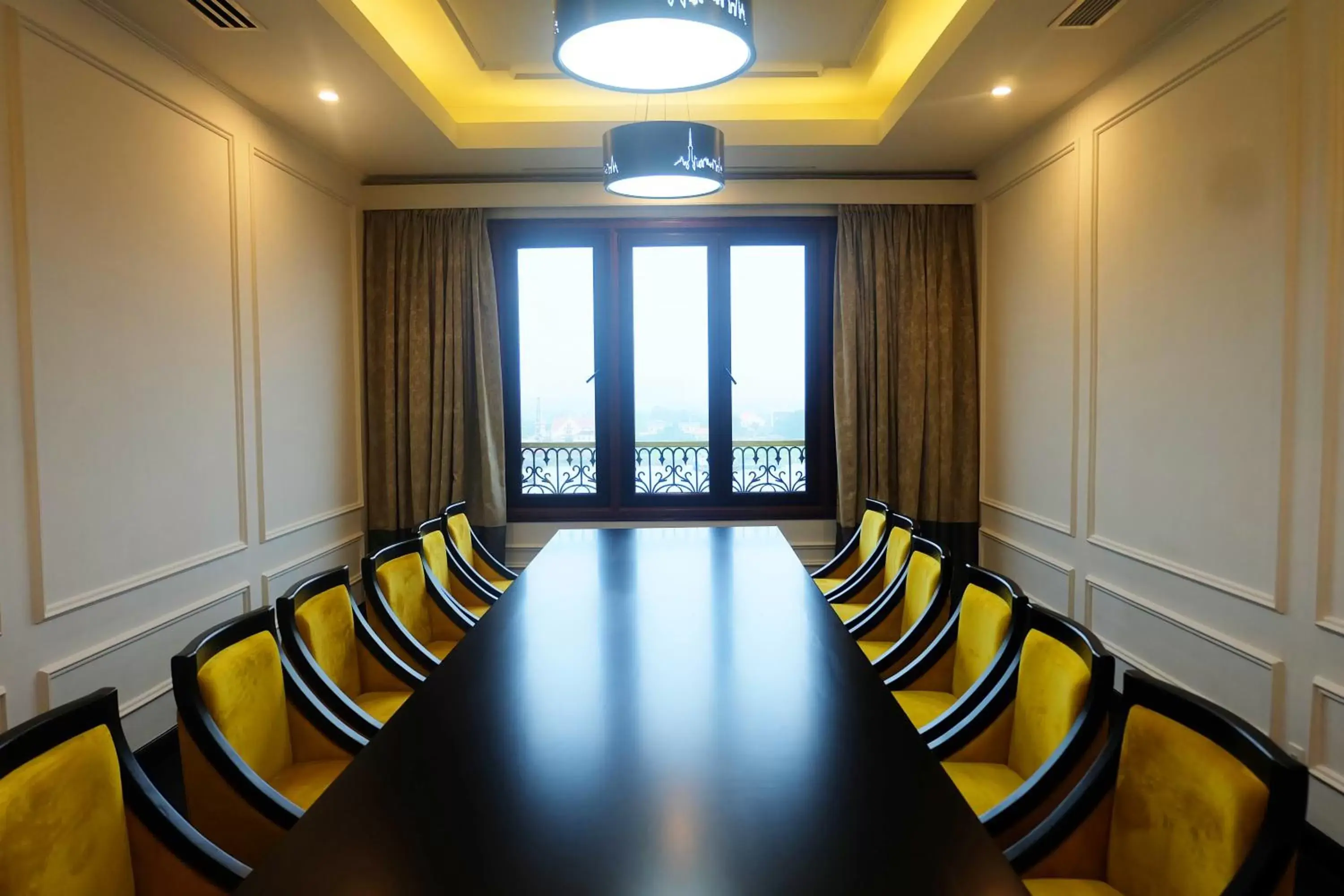 Meeting/conference room in Hotel Majestic Saigon