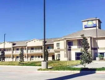 Property Building in Days Inn & Suites by Wyndham Katy