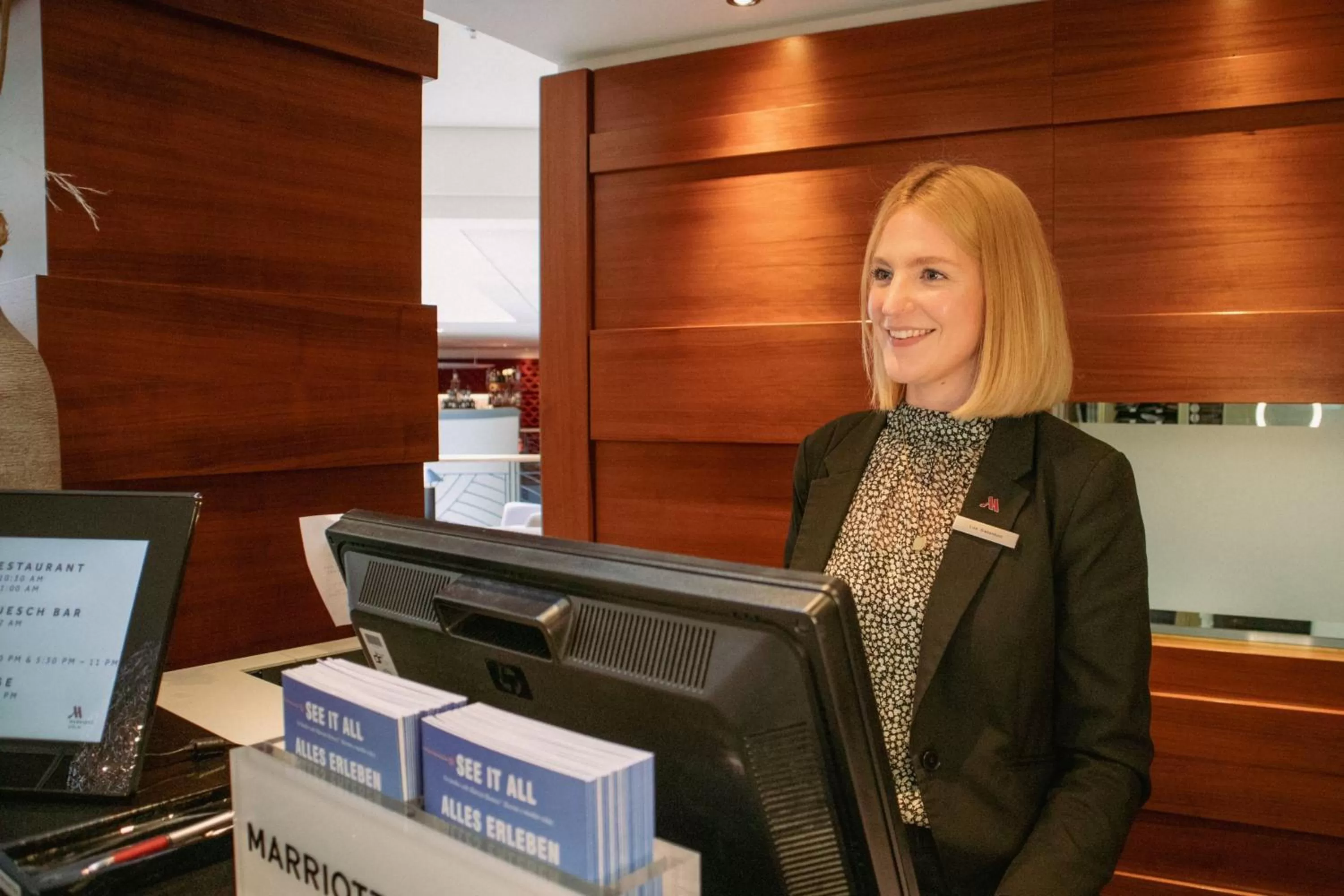 Lobby or reception in Cologne Marriott Hotel